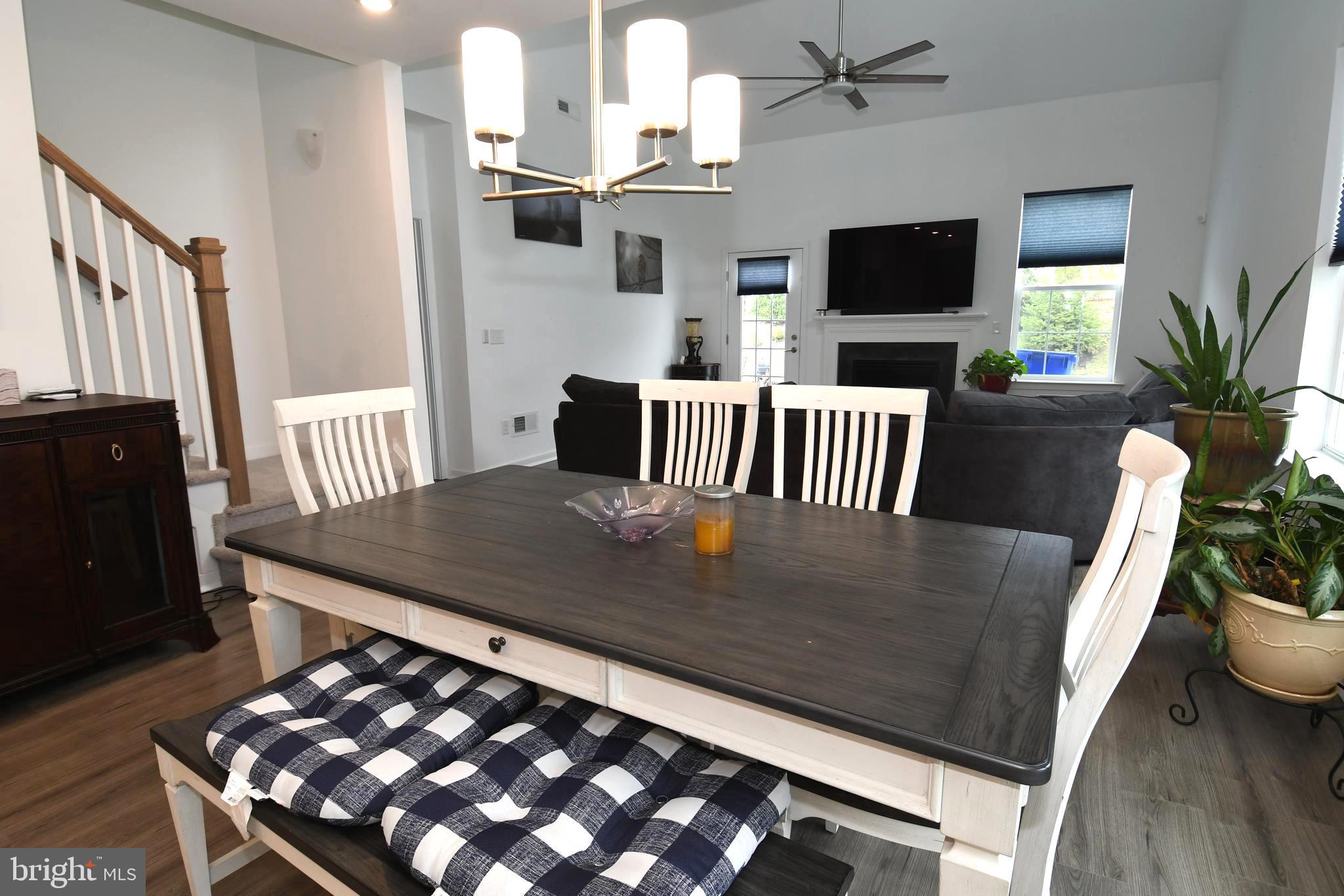 VENUE AT SMITHVILLE GREENE - Residential