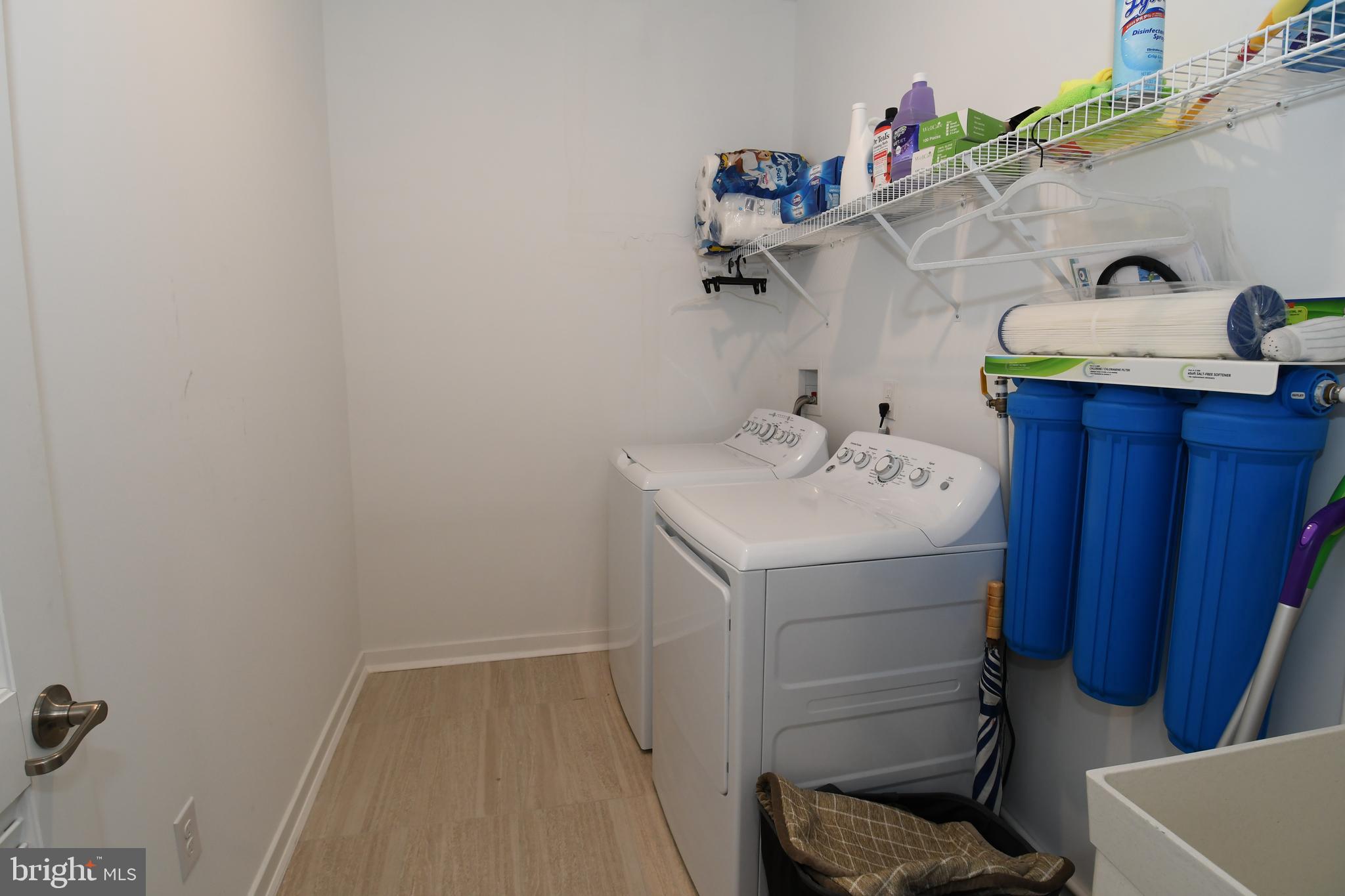 VENUE AT SMITHVILLE GREENE - Residential