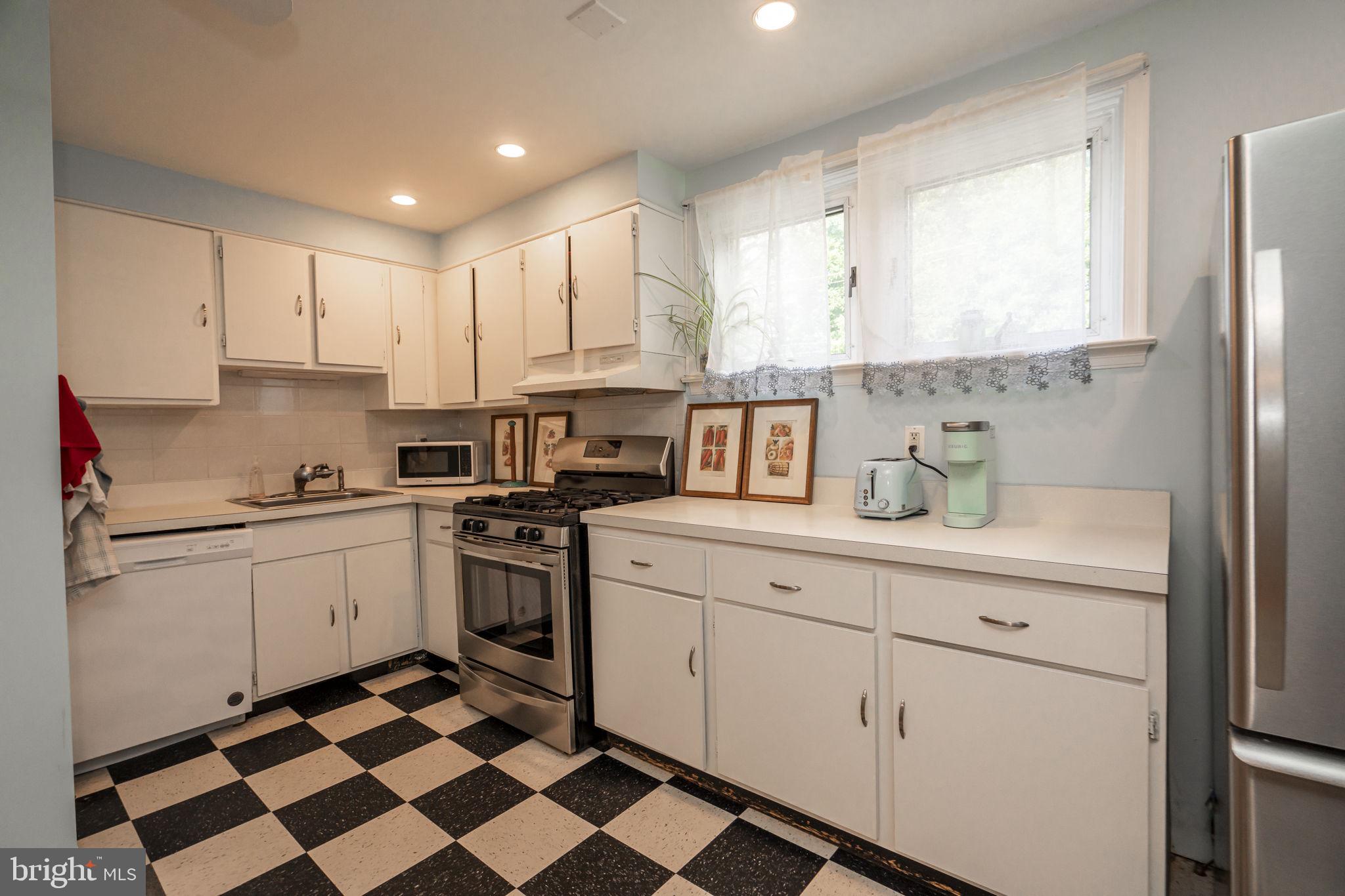 DREXEL HILL - Residential