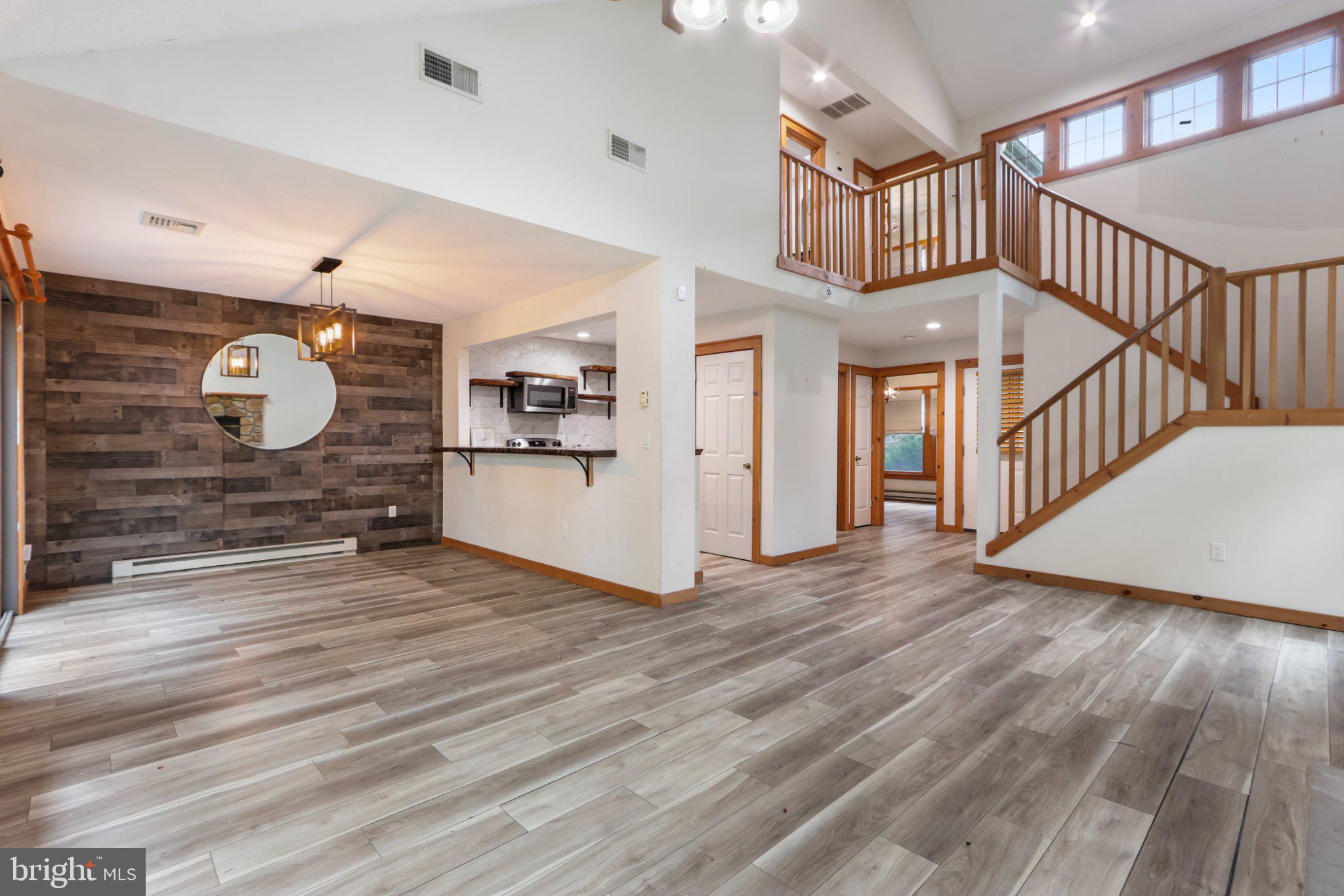 142 PINE COURT