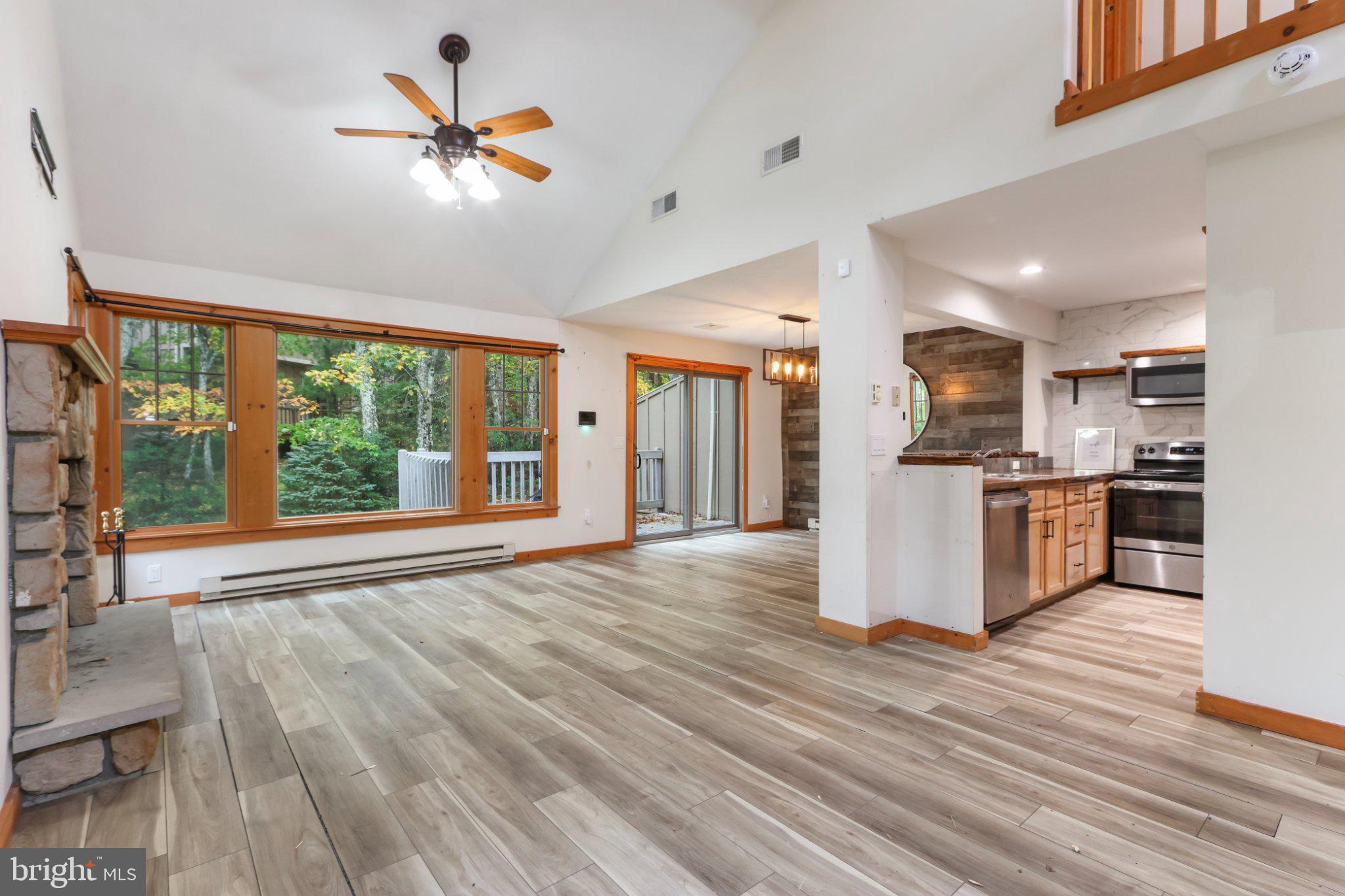142 PINE COURT