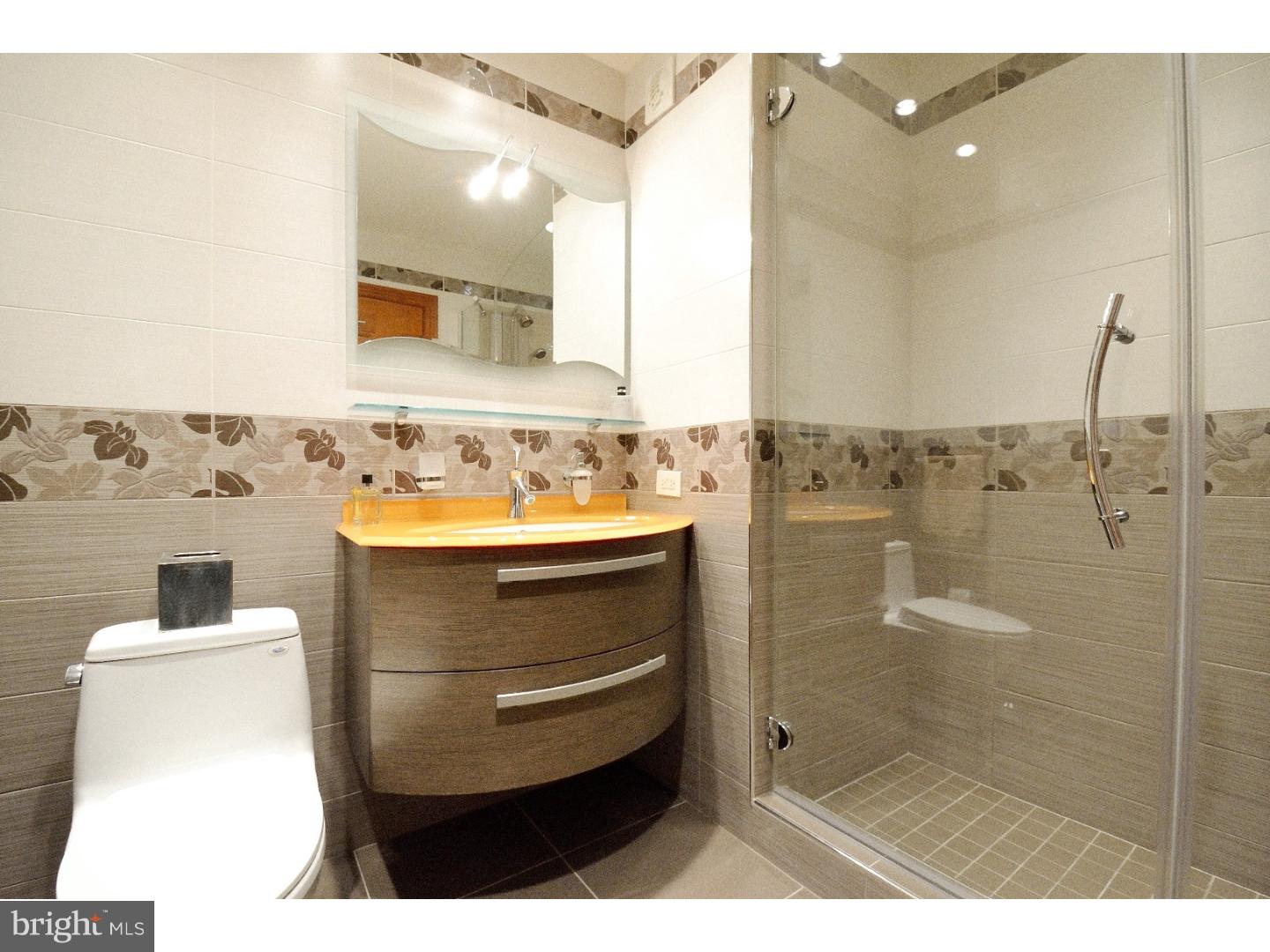 RITTENHOUSE SQUARE - Residential Lease