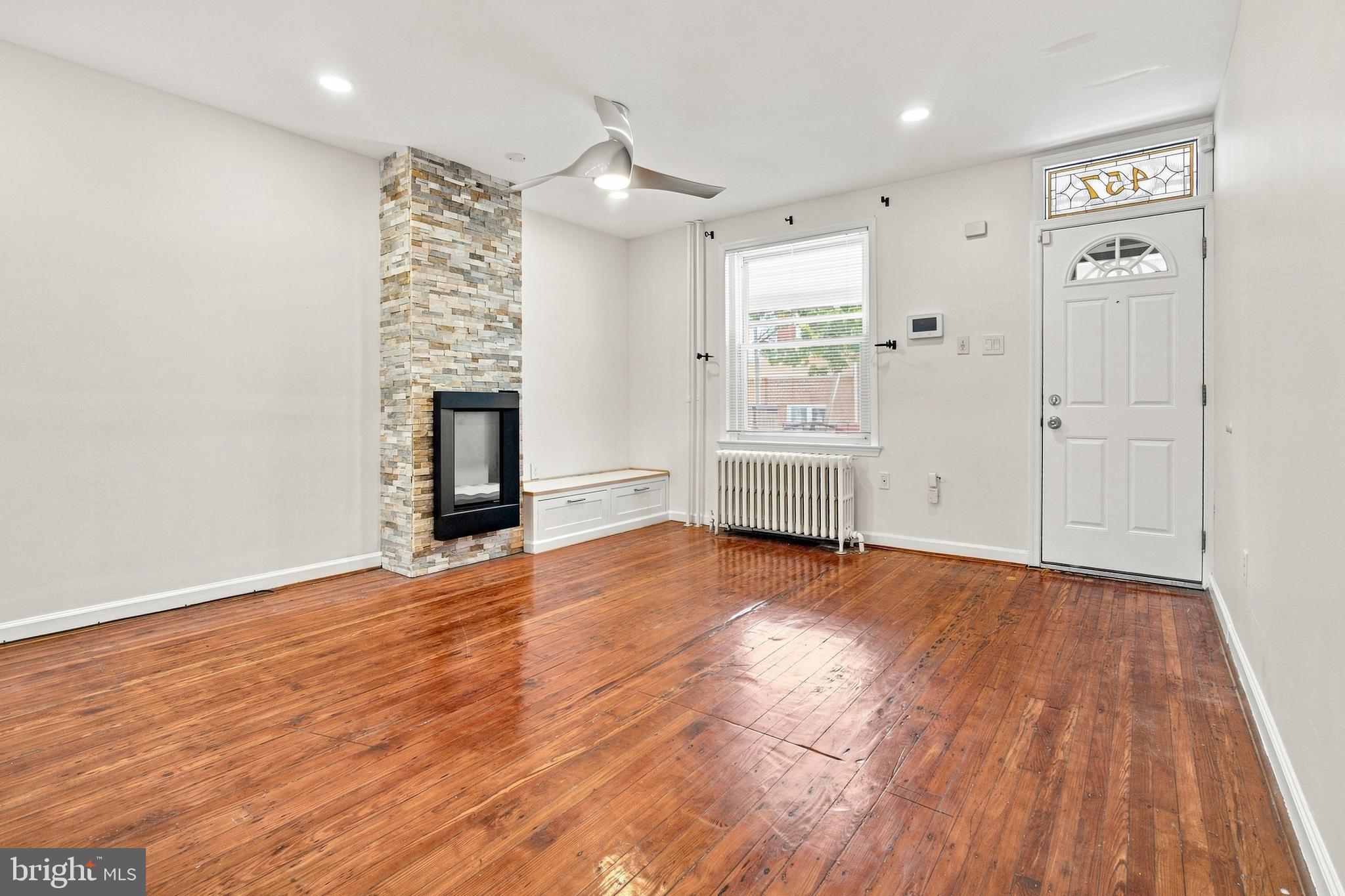 457 E HIGH STREET