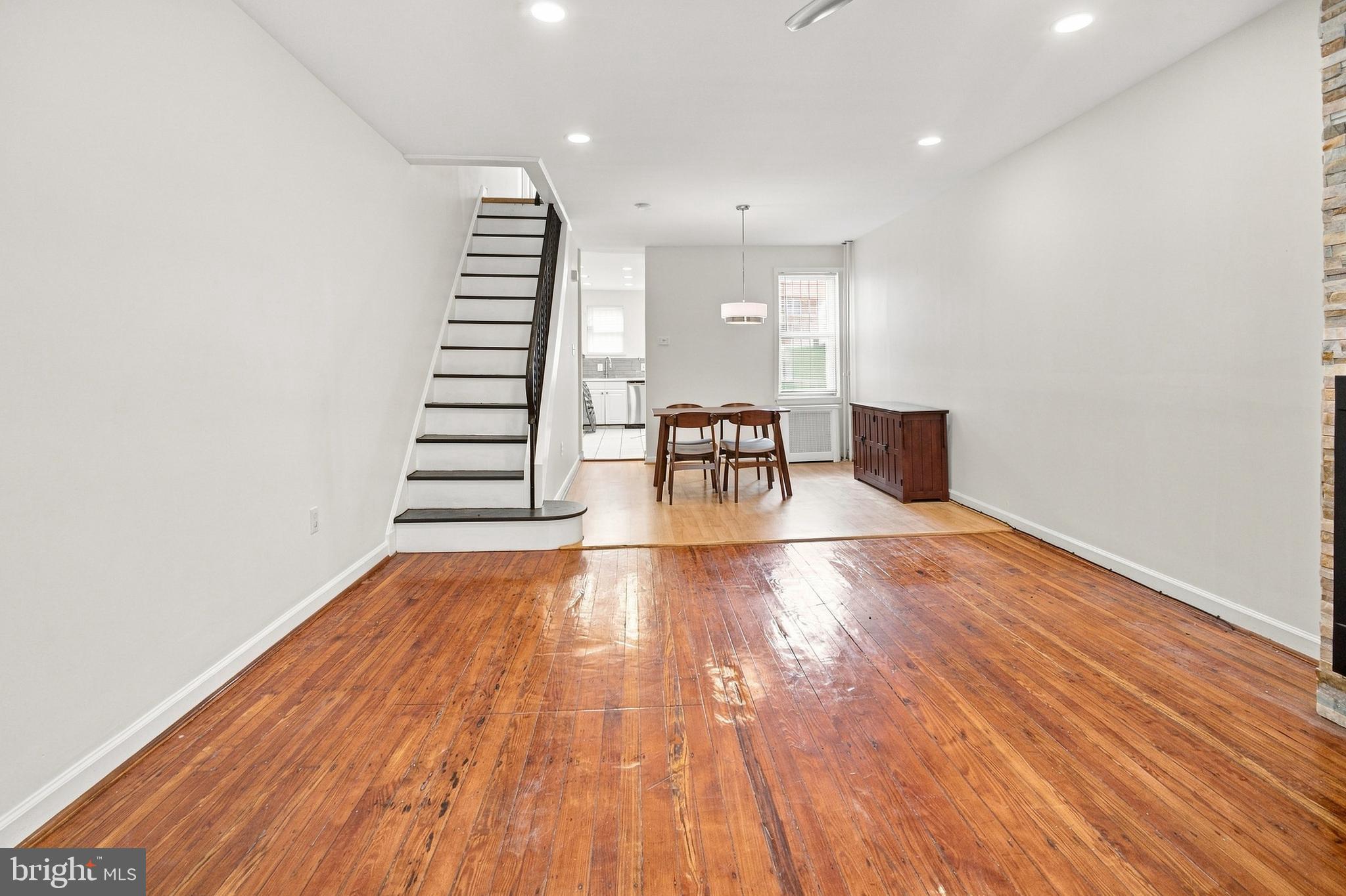 457 E HIGH STREET