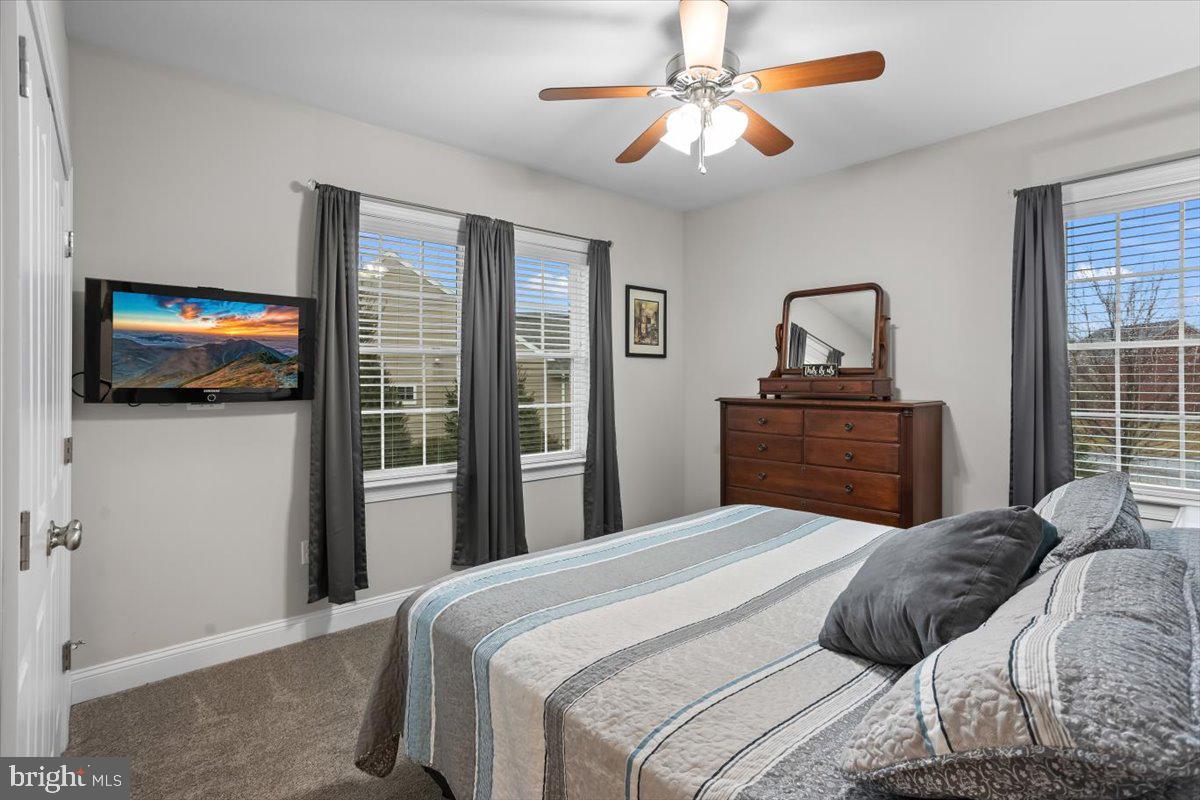 FIELDCREST - Residential