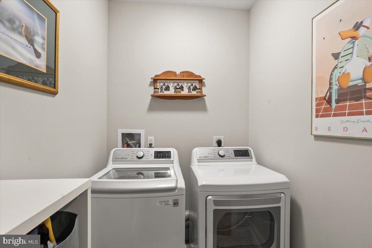 FIELDCREST - Residential