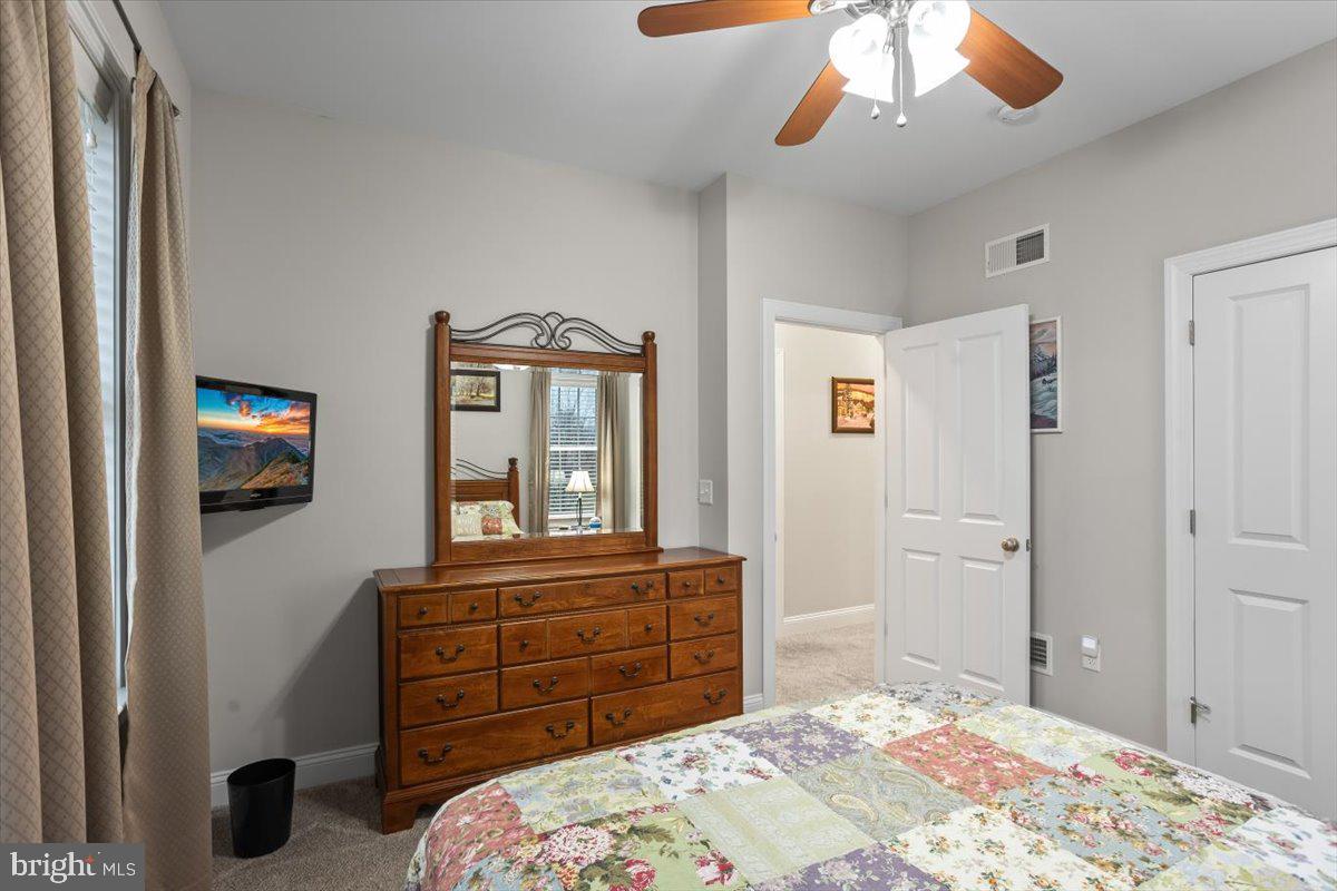 FIELDCREST - Residential