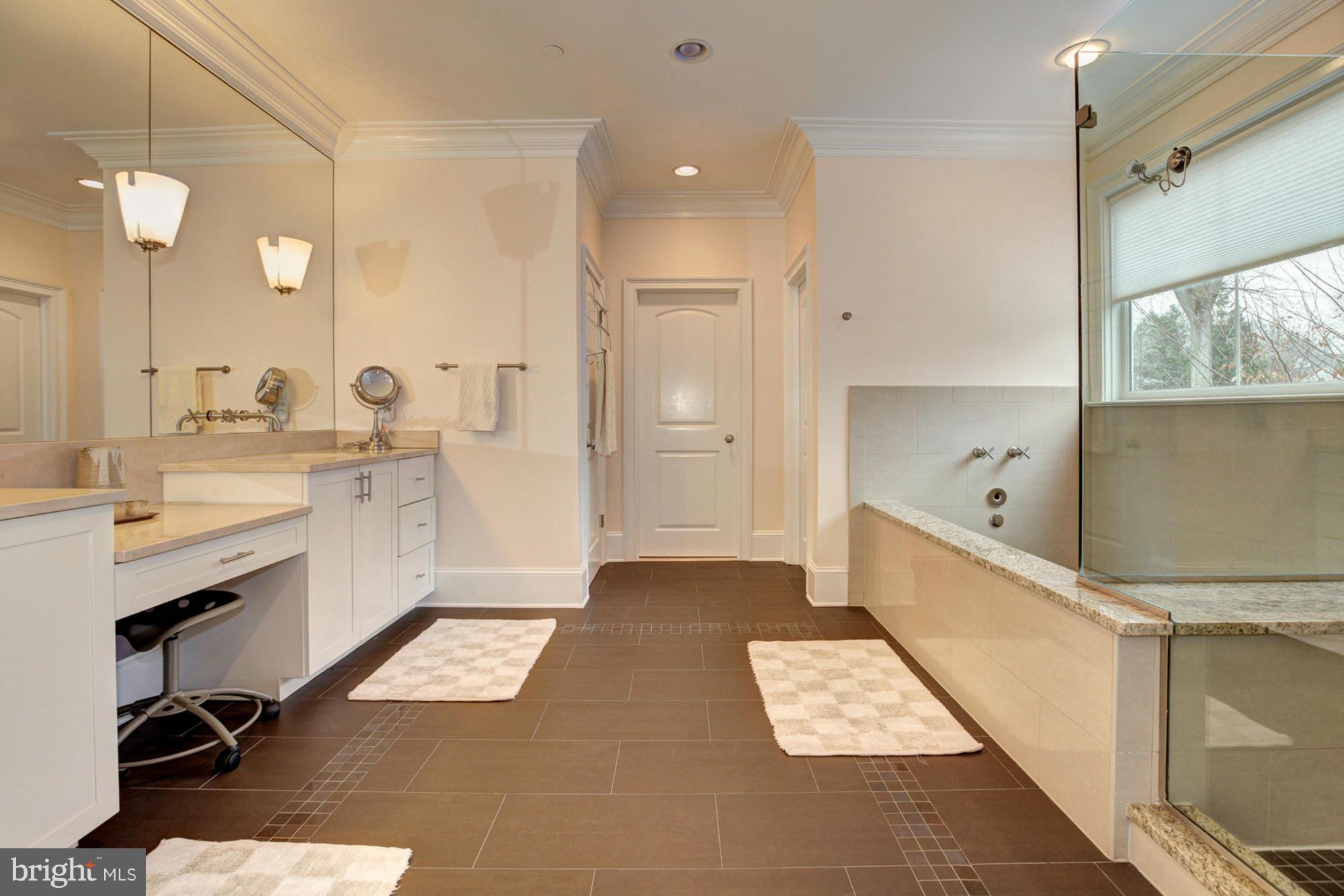 PARKWOOD - Residential