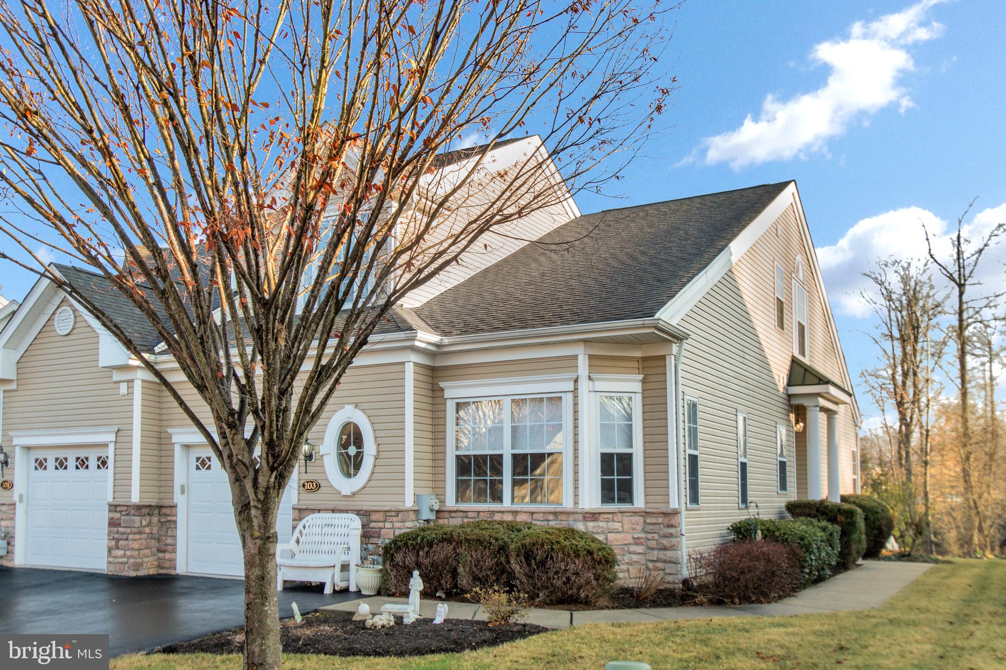 CREEKSIDE VILLAGE - Residential