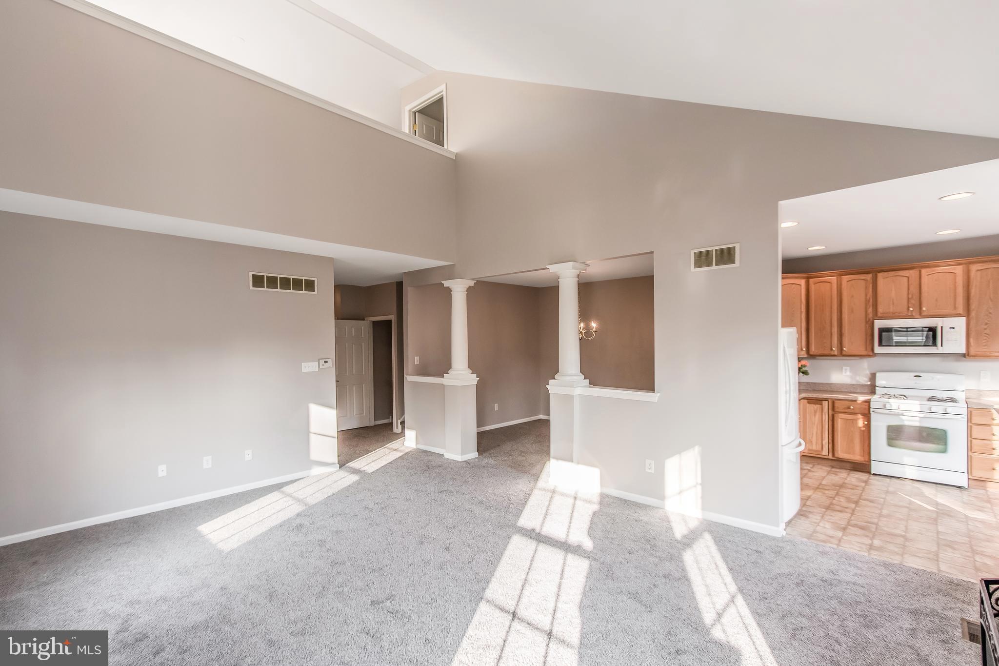 CREEKSIDE VILLAGE - Residential