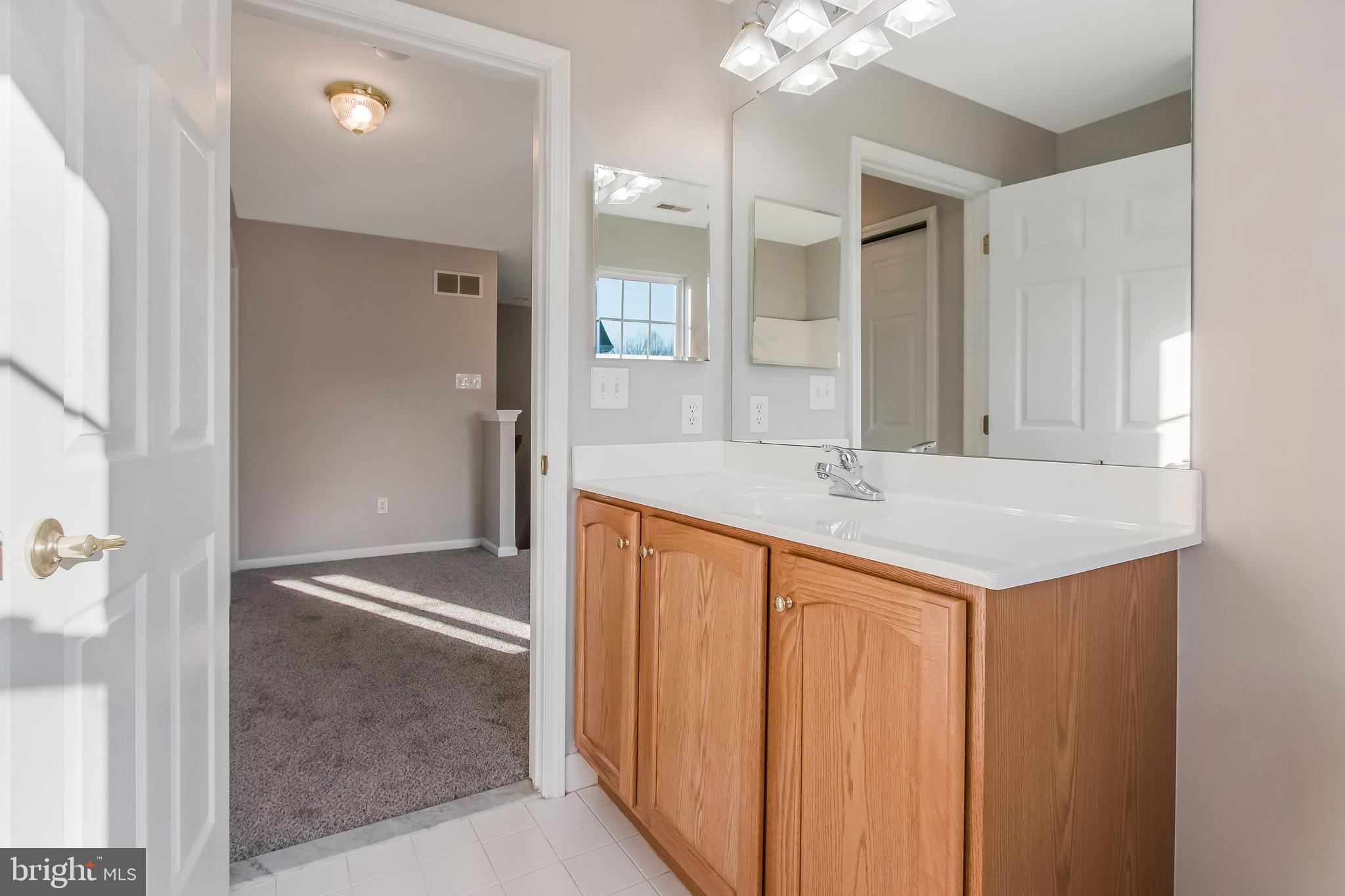 CREEKSIDE VILLAGE - Residential