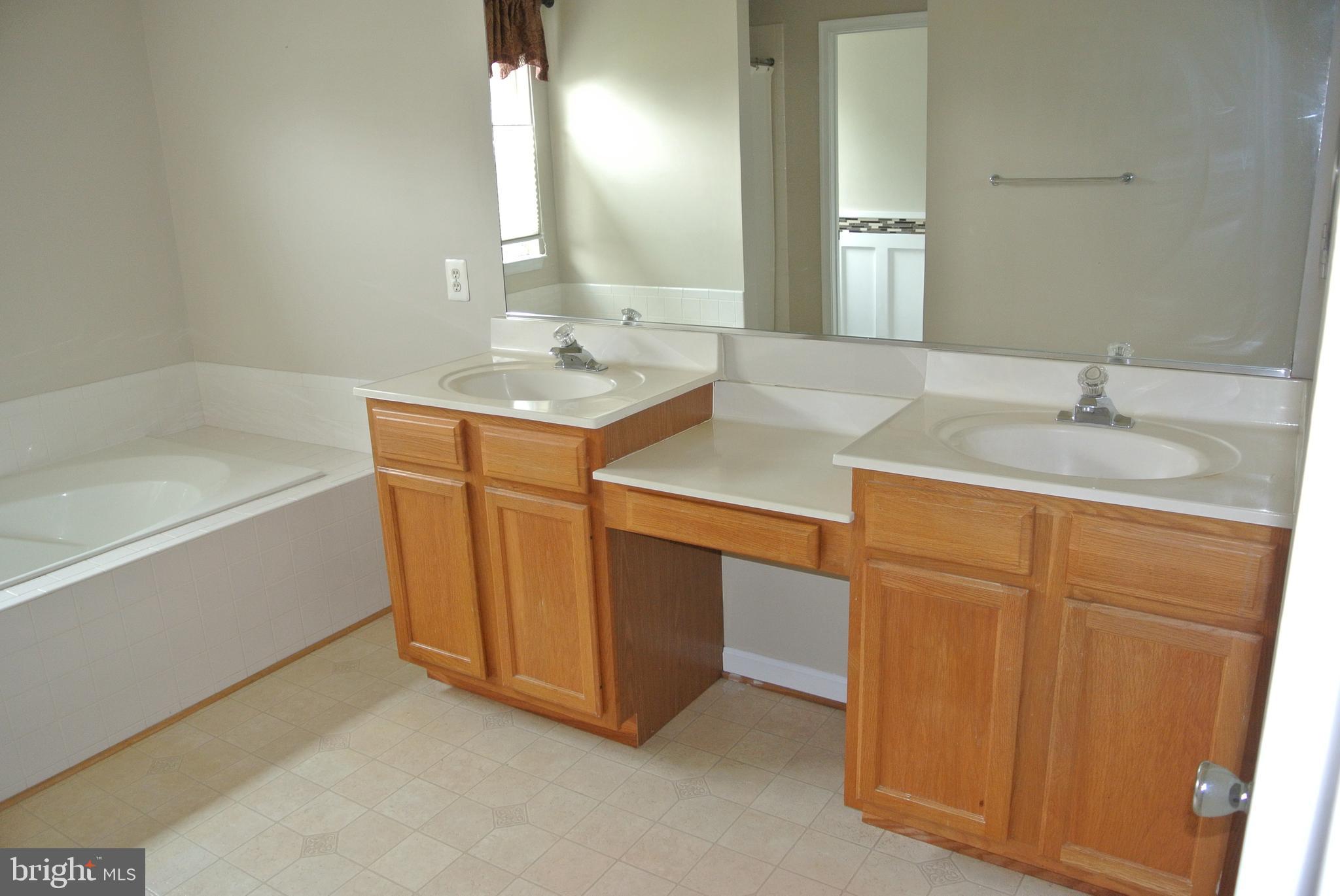 SHEFFIELD - Residential Lease