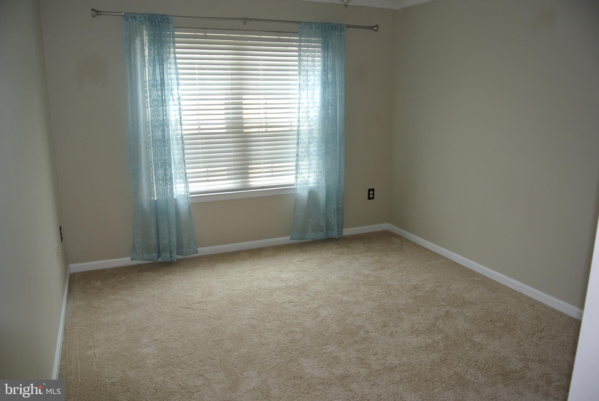 SHEFFIELD - Residential Lease