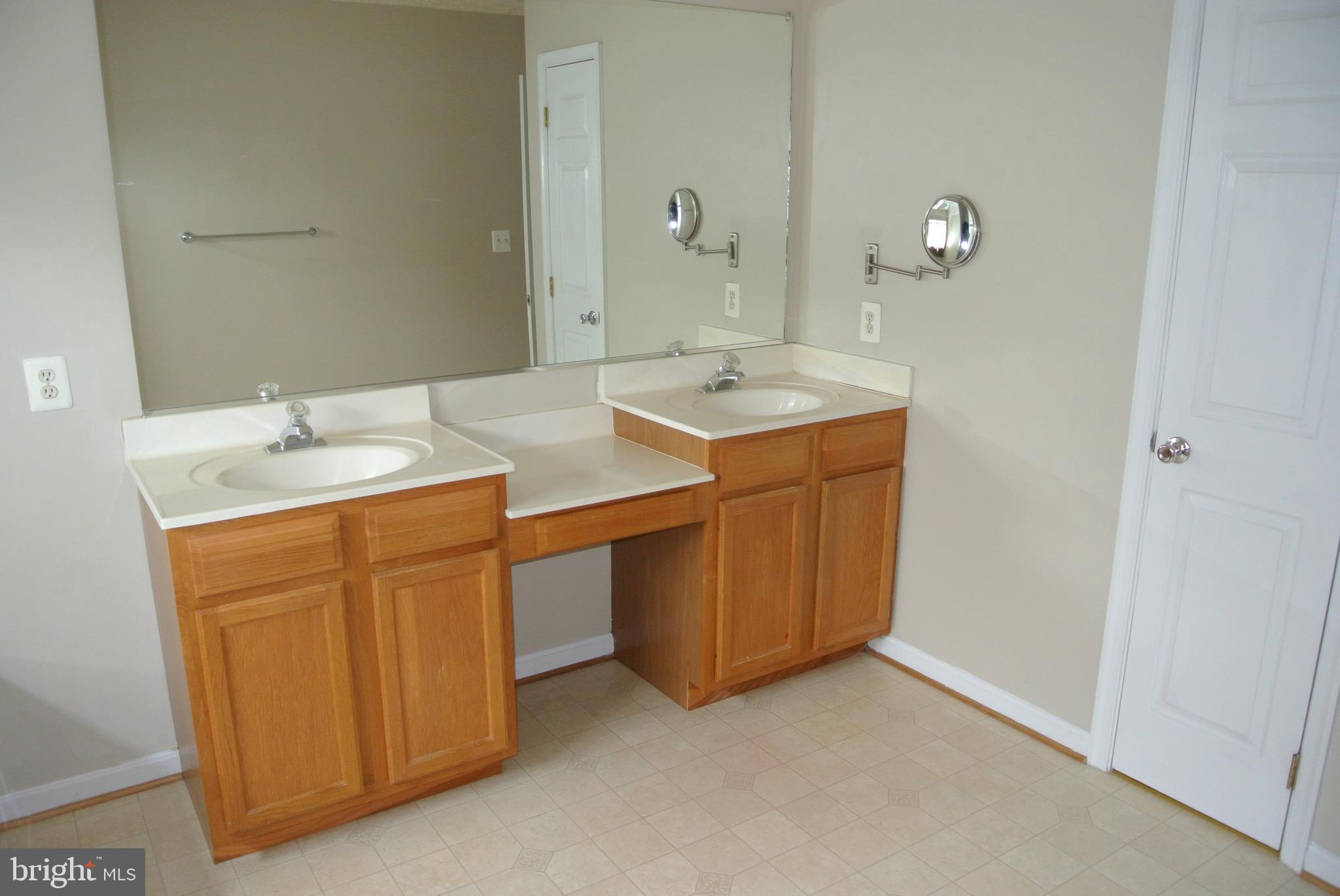 SHEFFIELD - Residential Lease