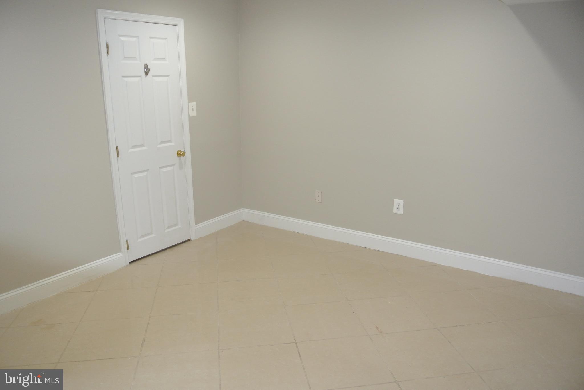 SHEFFIELD - Residential Lease