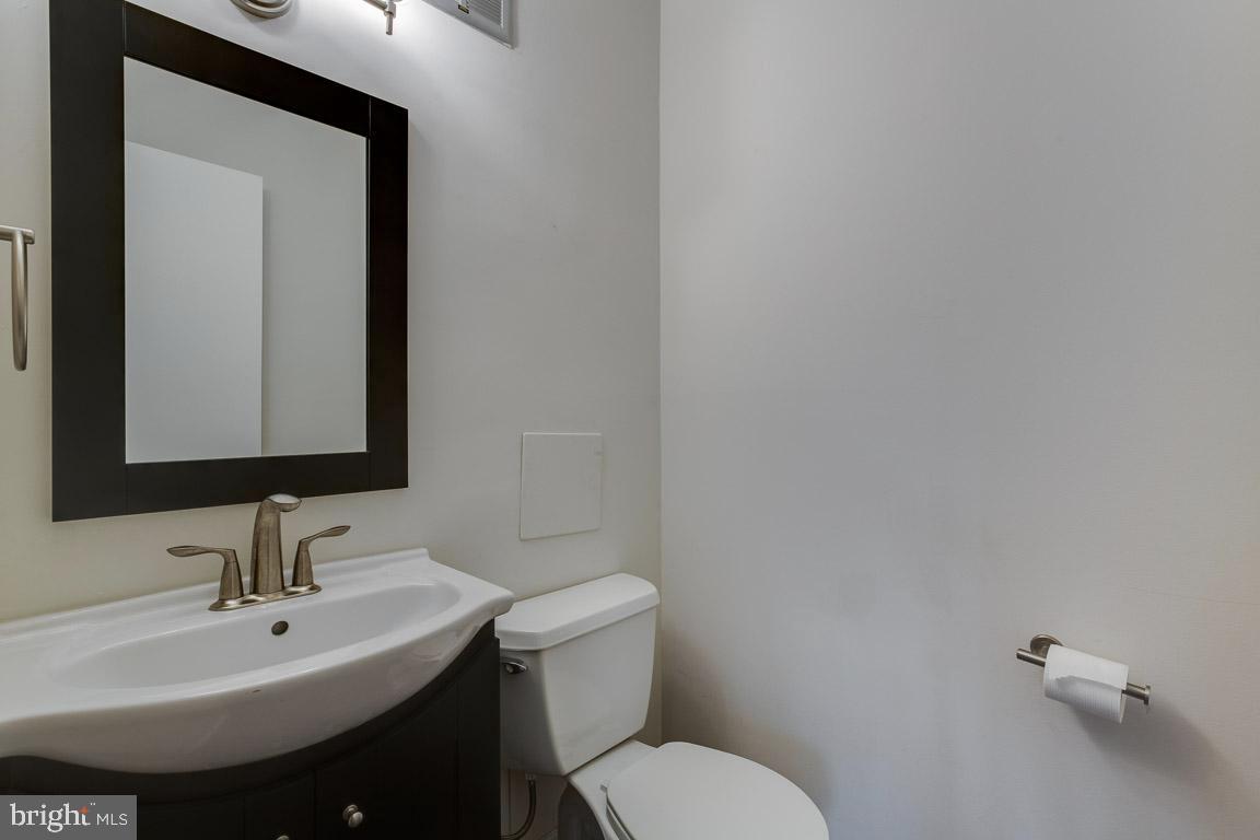 CARDINAL SQUARE - Residential