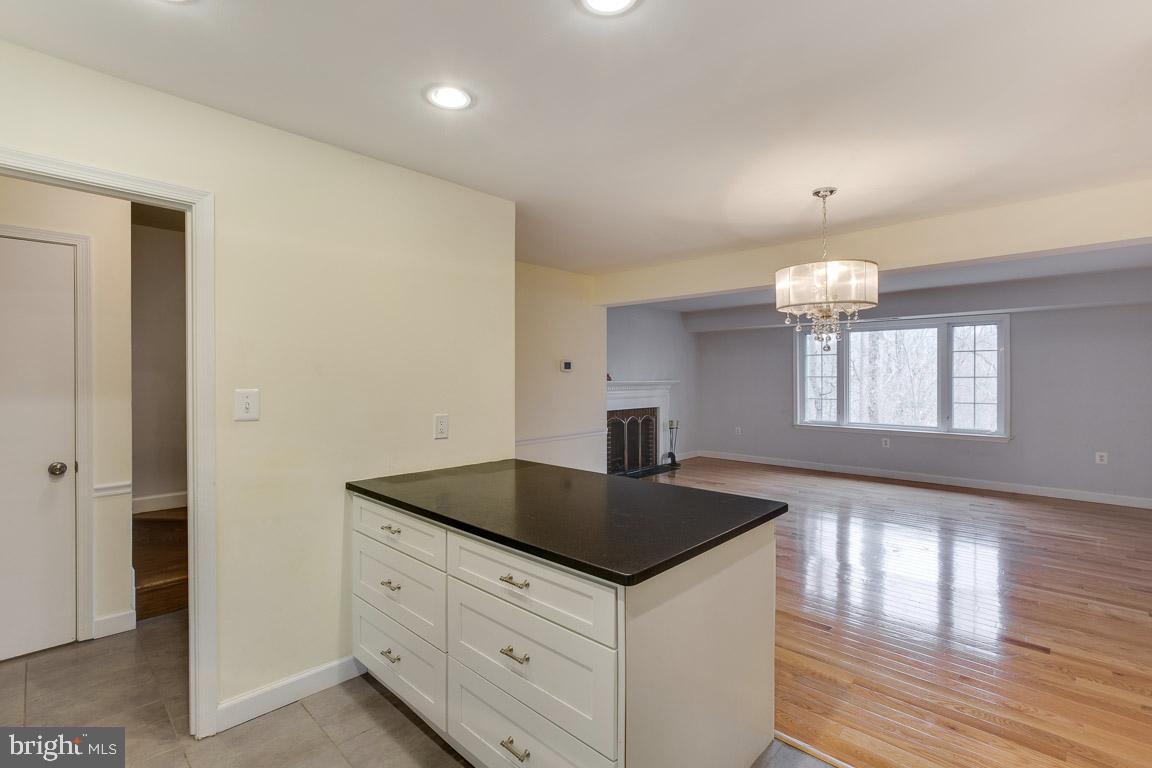 CARDINAL SQUARE - Residential