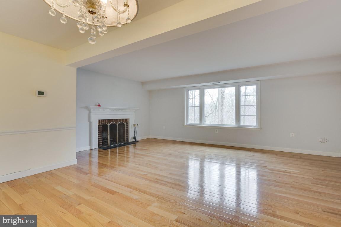 CARDINAL SQUARE - Residential