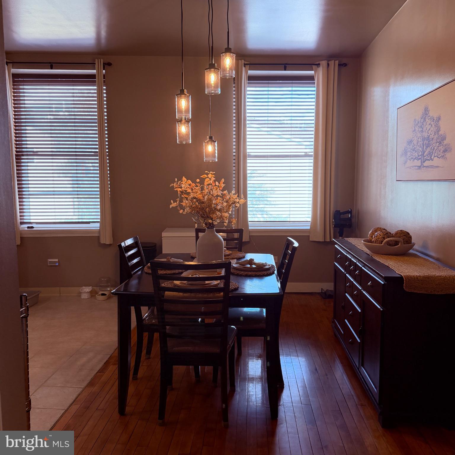 1642-44 RIDGE AVENUE 44