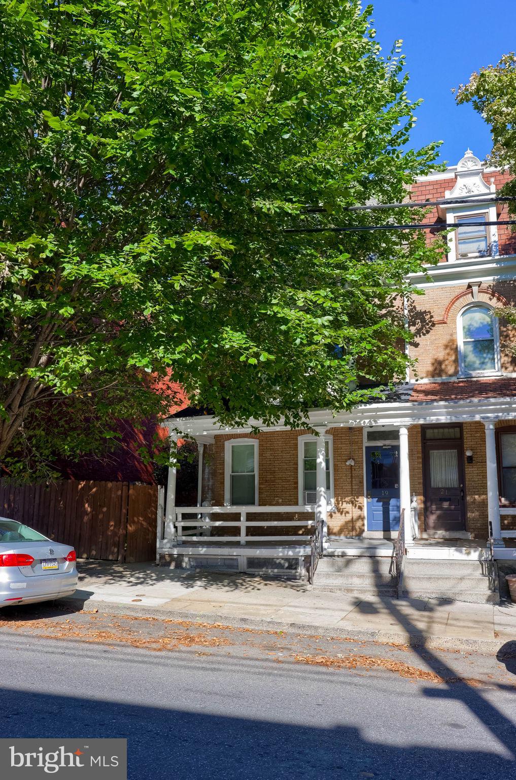 19 & 25 S ANN STREET