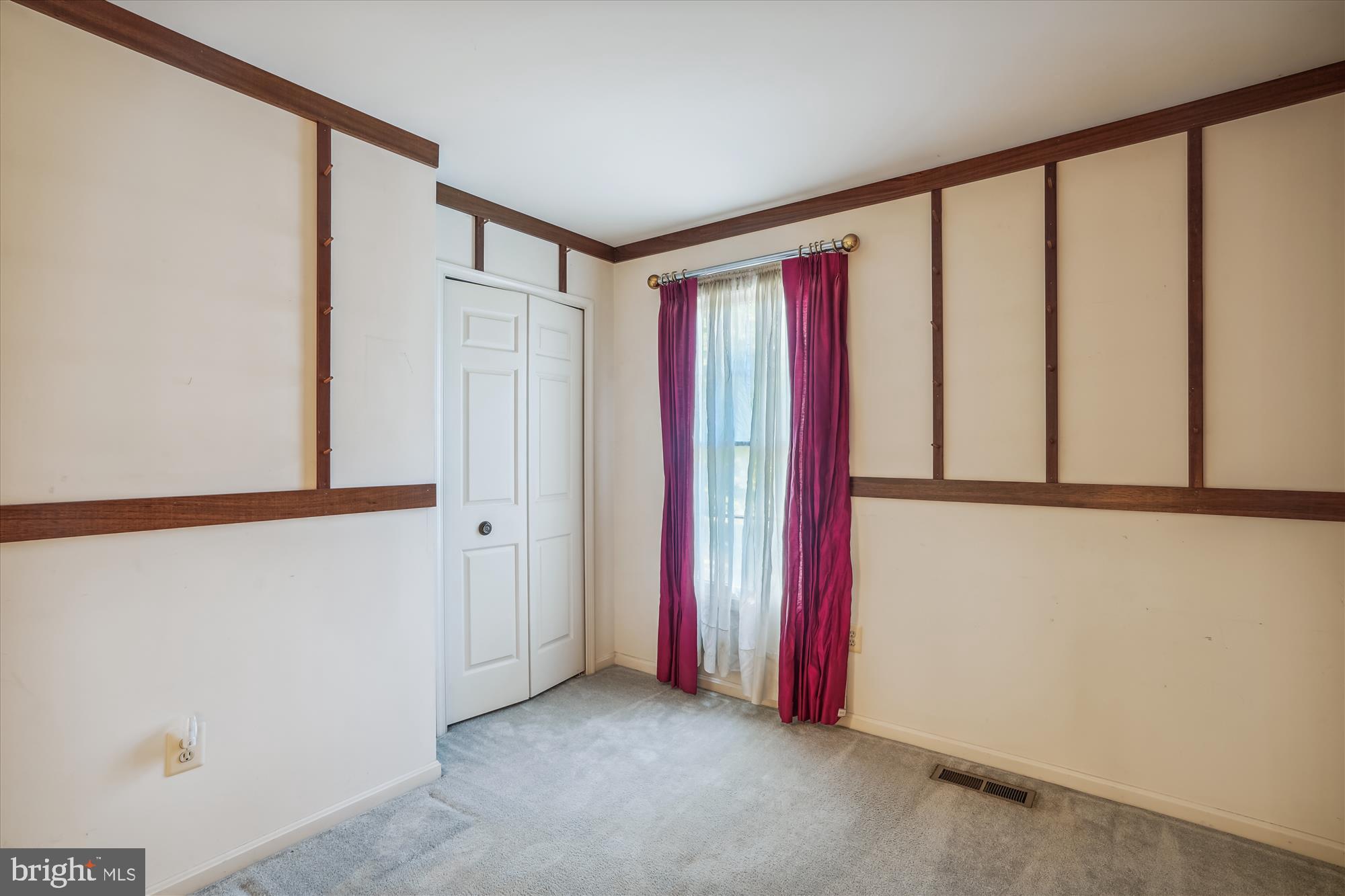 TALL OAKS CROSSING - Residential