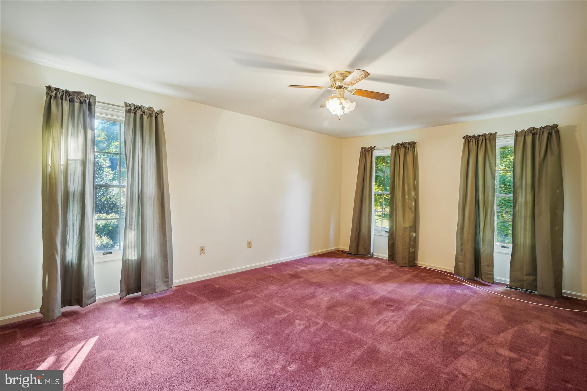 TALL OAKS CROSSING - Residential