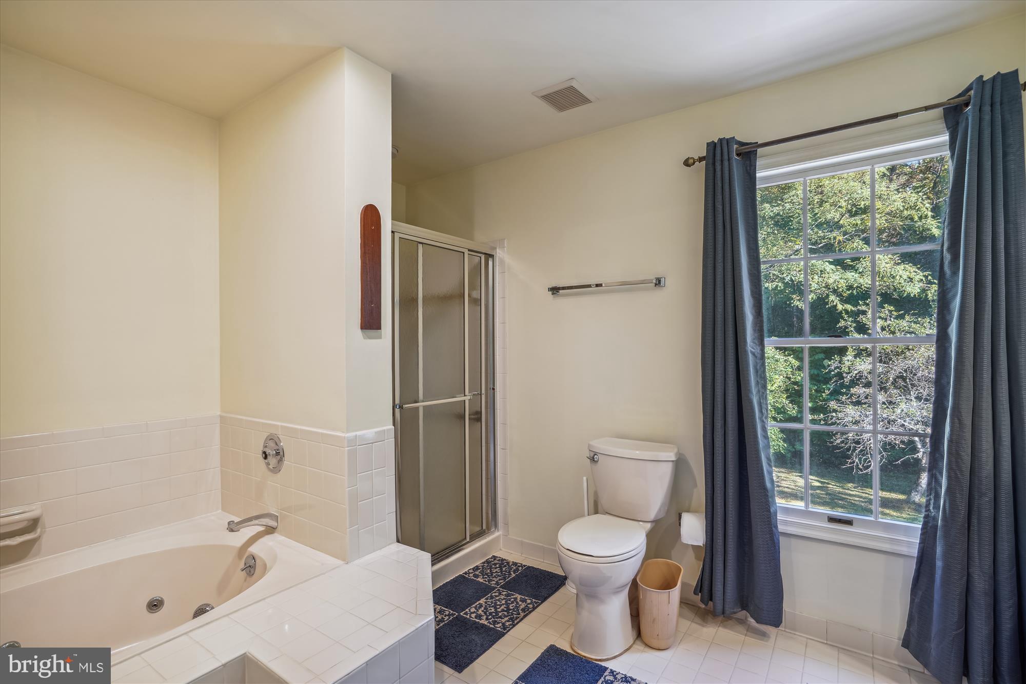 TALL OAKS CROSSING - Residential