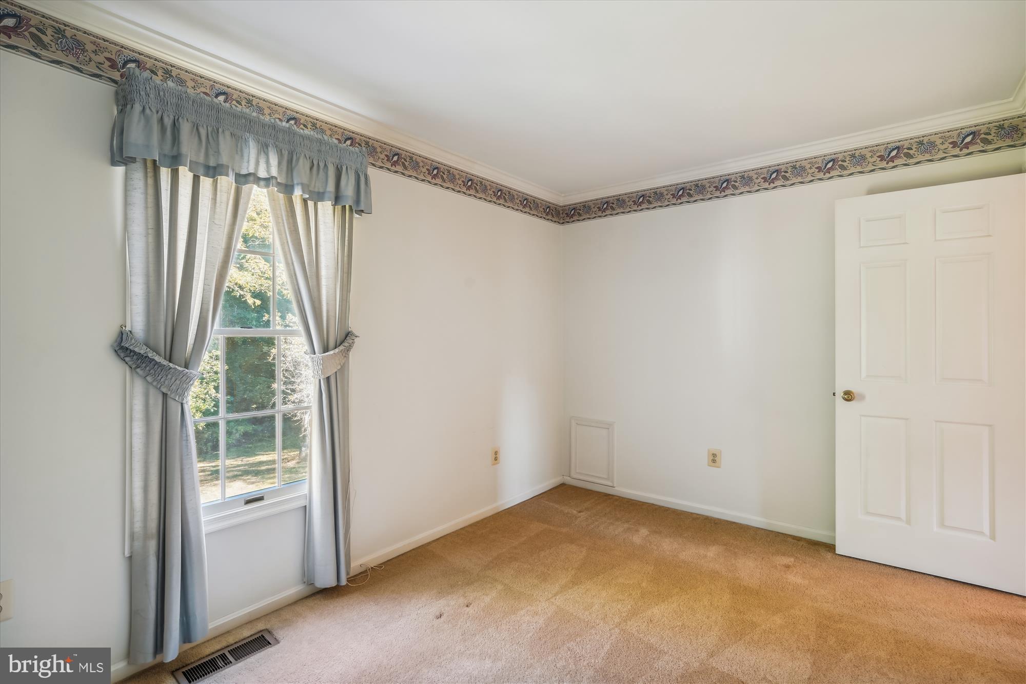 TALL OAKS CROSSING - Residential