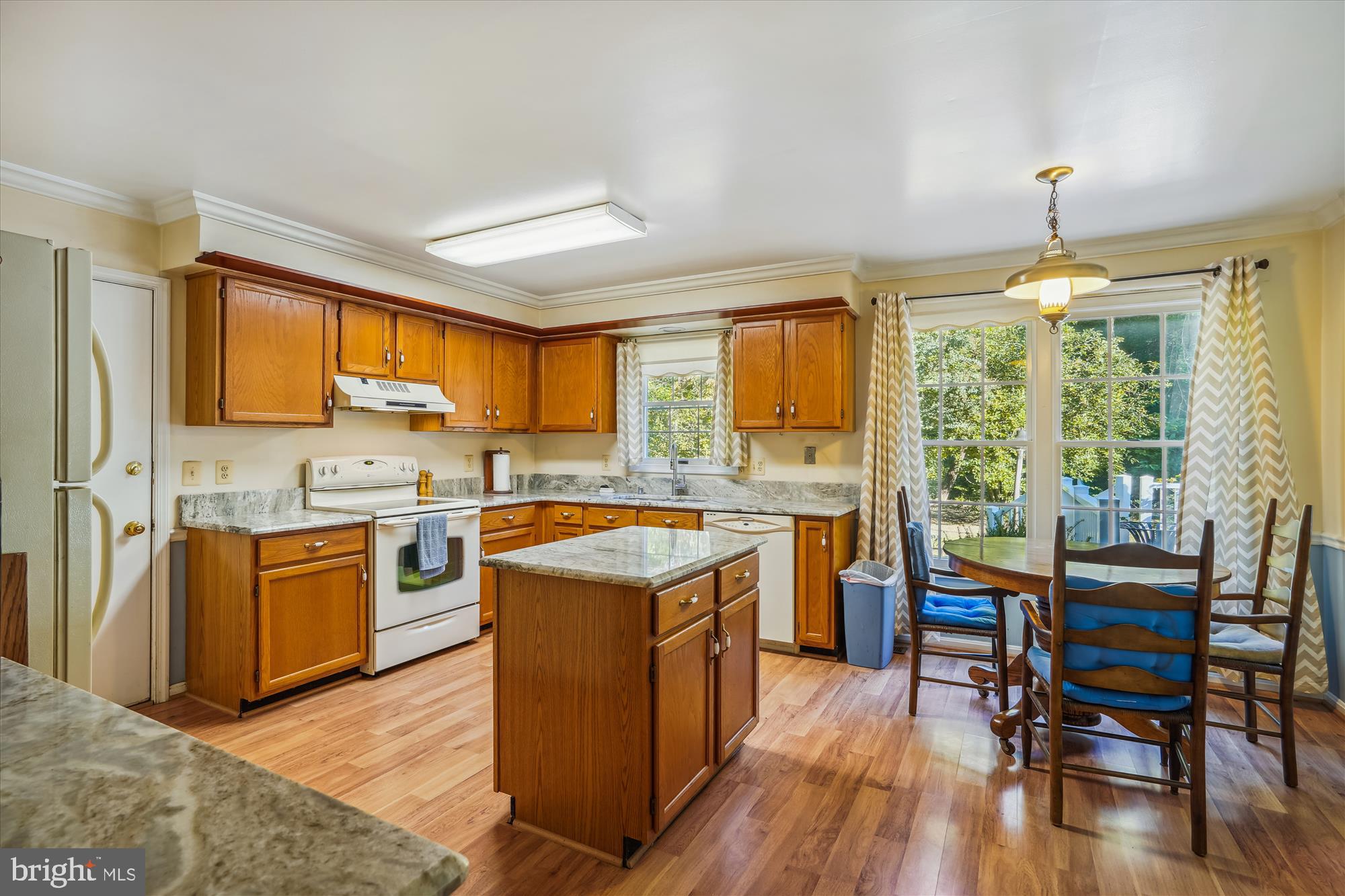 TALL OAKS CROSSING - Residential