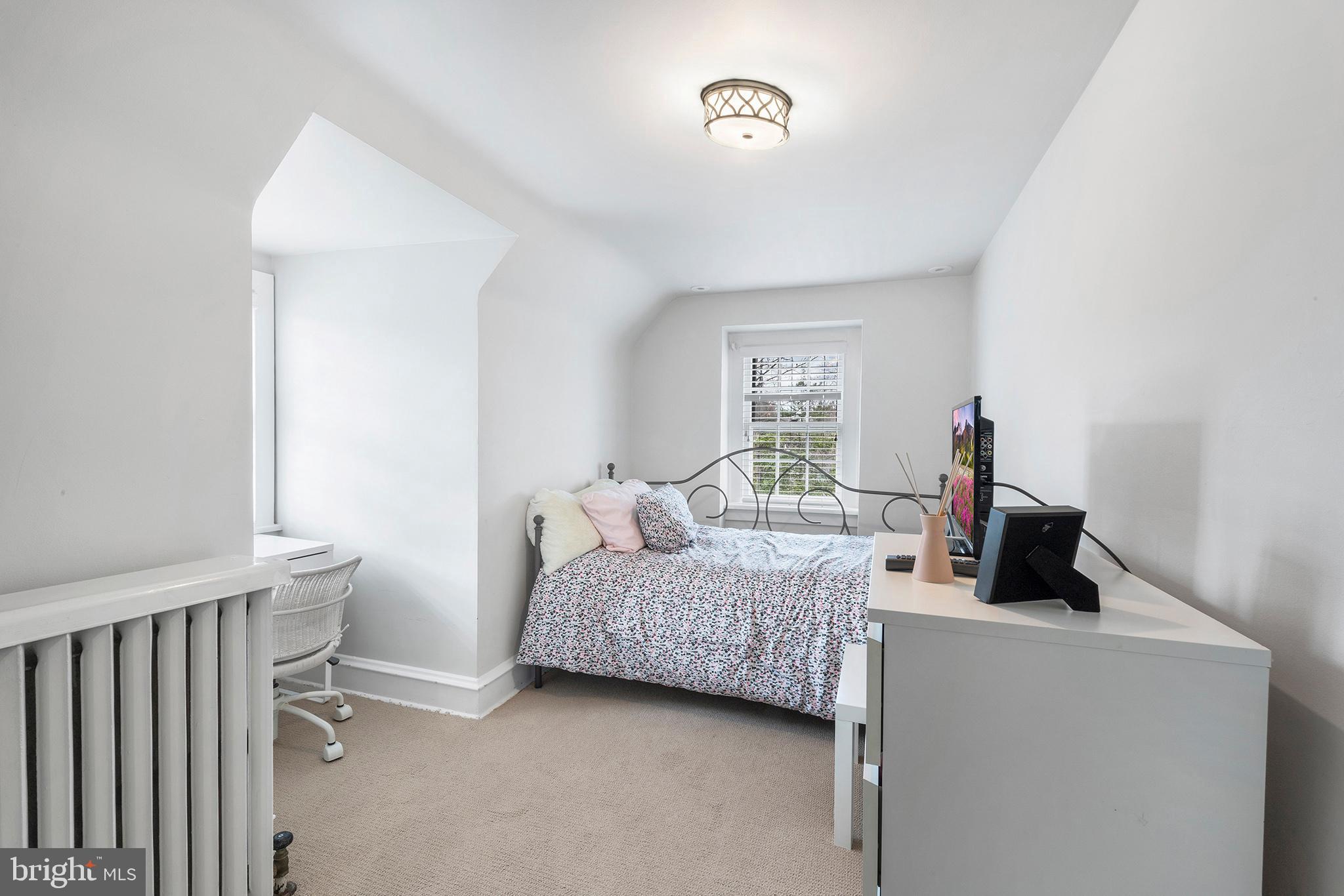 BRYN MAWR - Residential