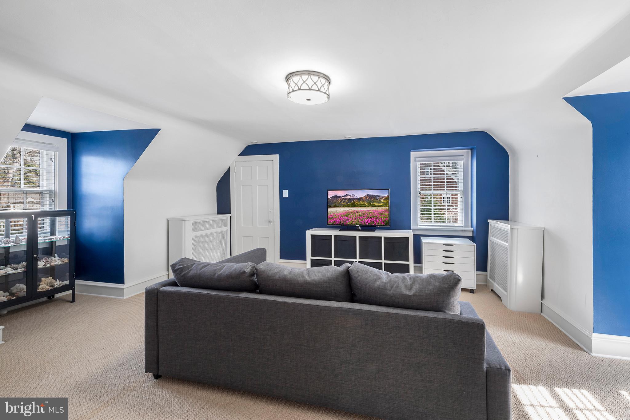 BRYN MAWR - Residential