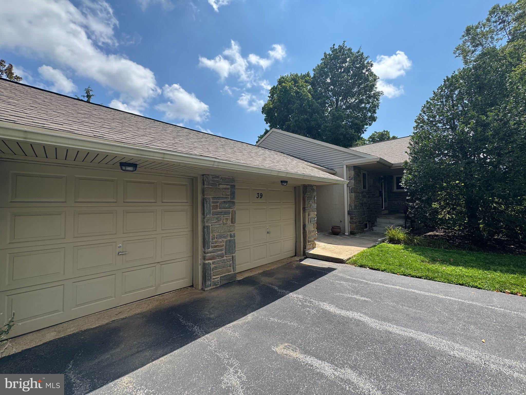 39 GRIFFITH AVENUE
