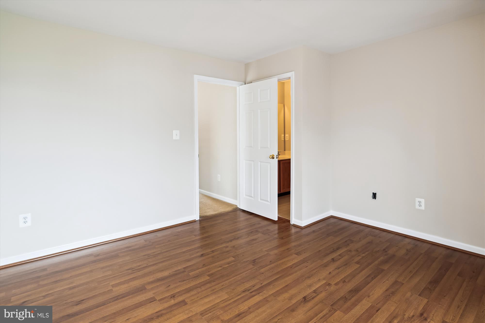 SEVEN OAKS - Residential