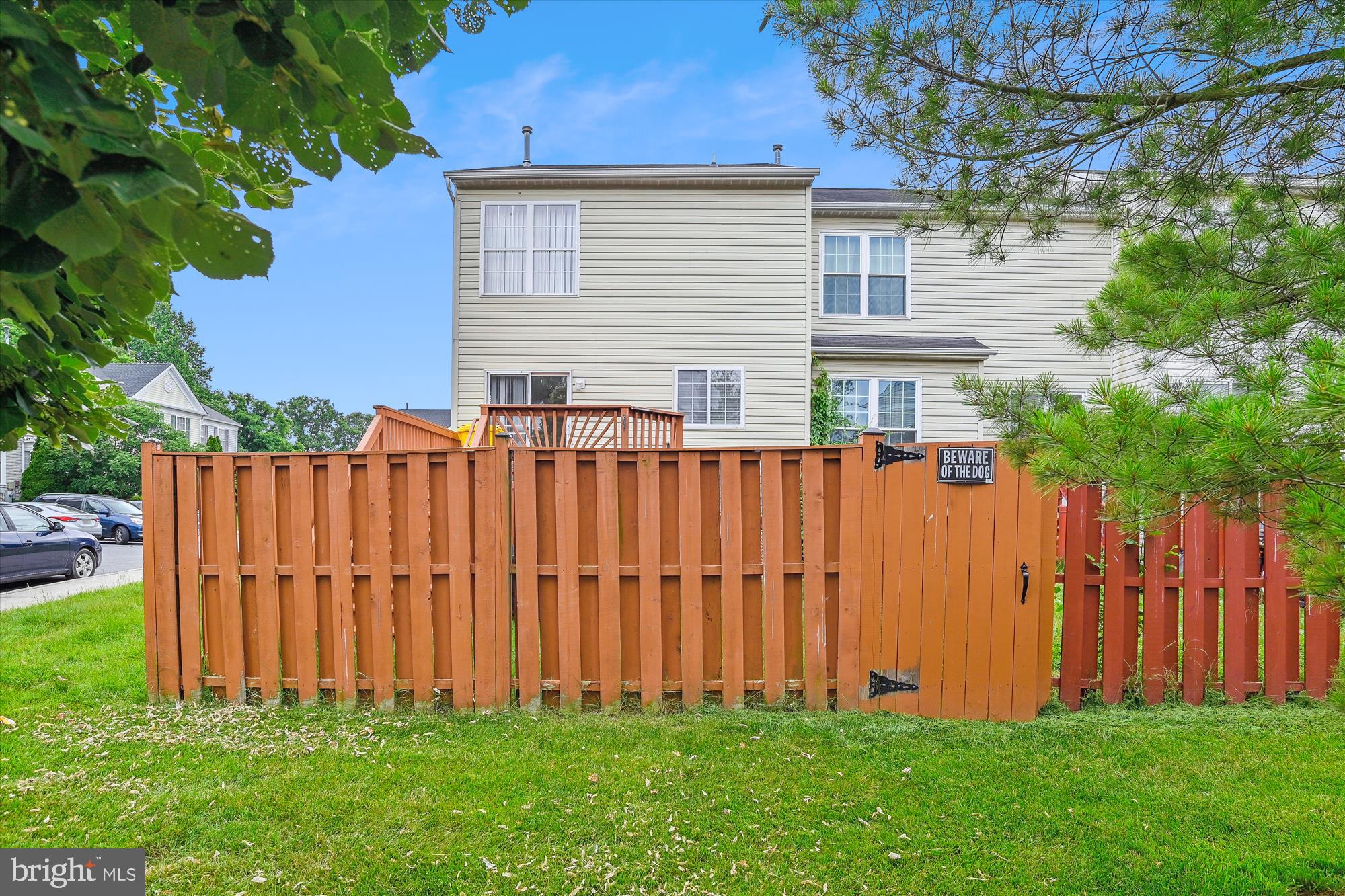 SEVEN OAKS - Residential