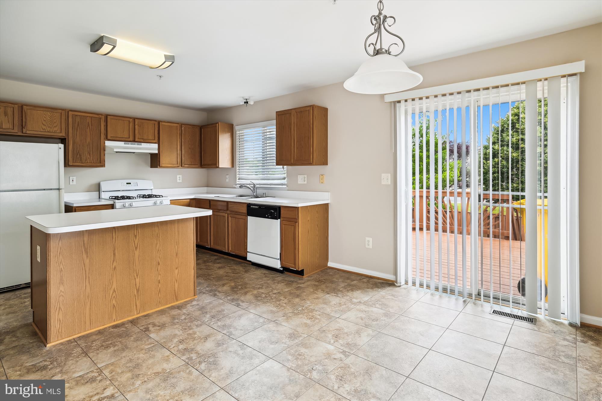 SEVEN OAKS - Residential