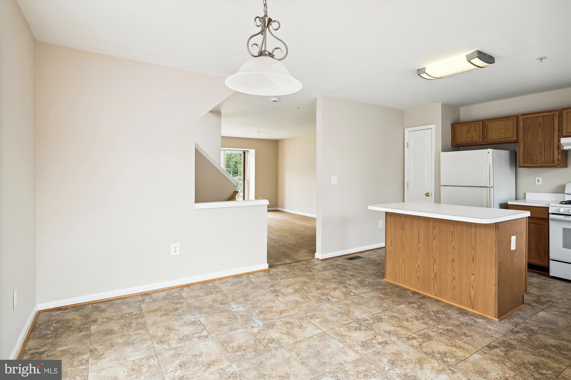 SEVEN OAKS - Residential