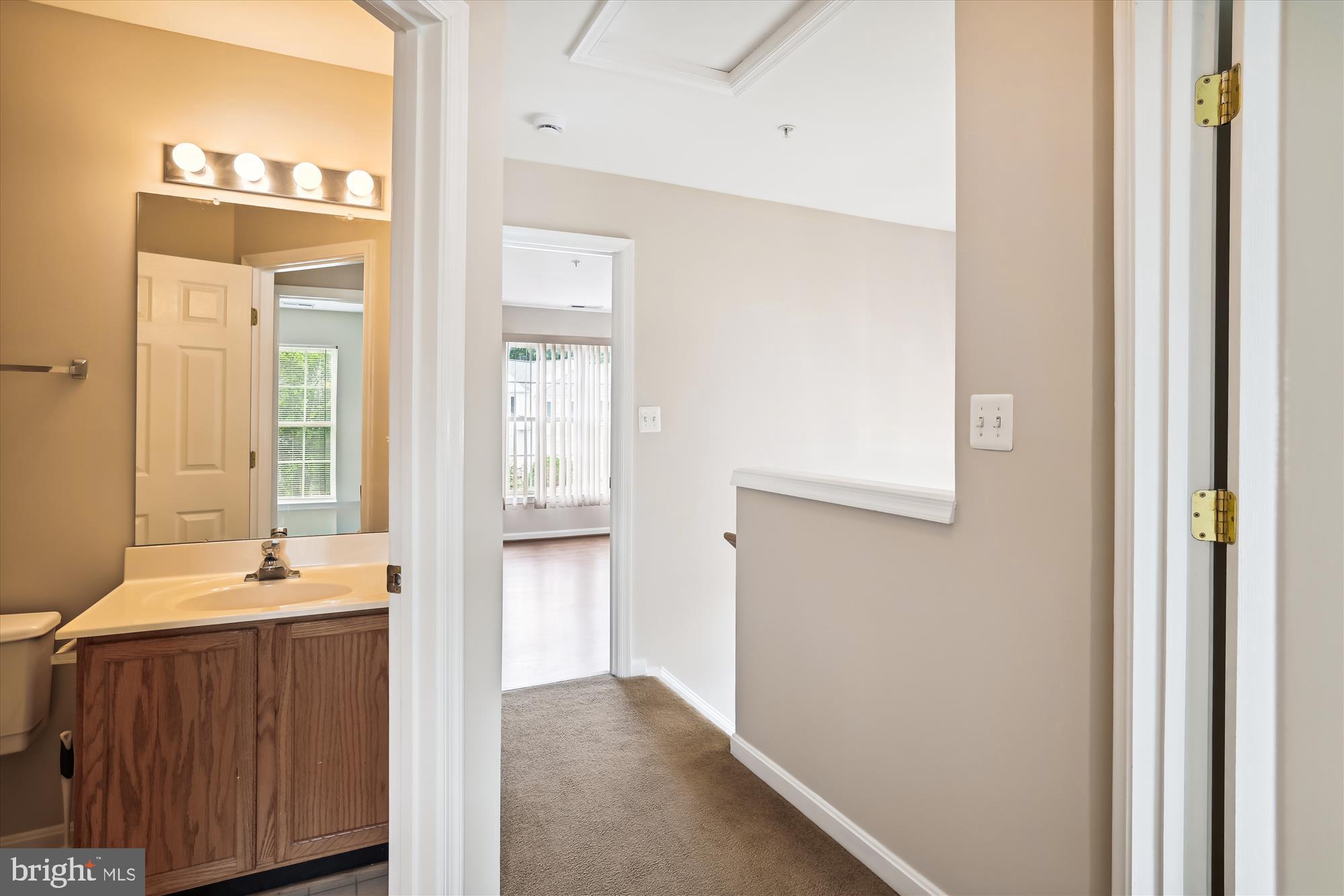 SEVEN OAKS - Residential