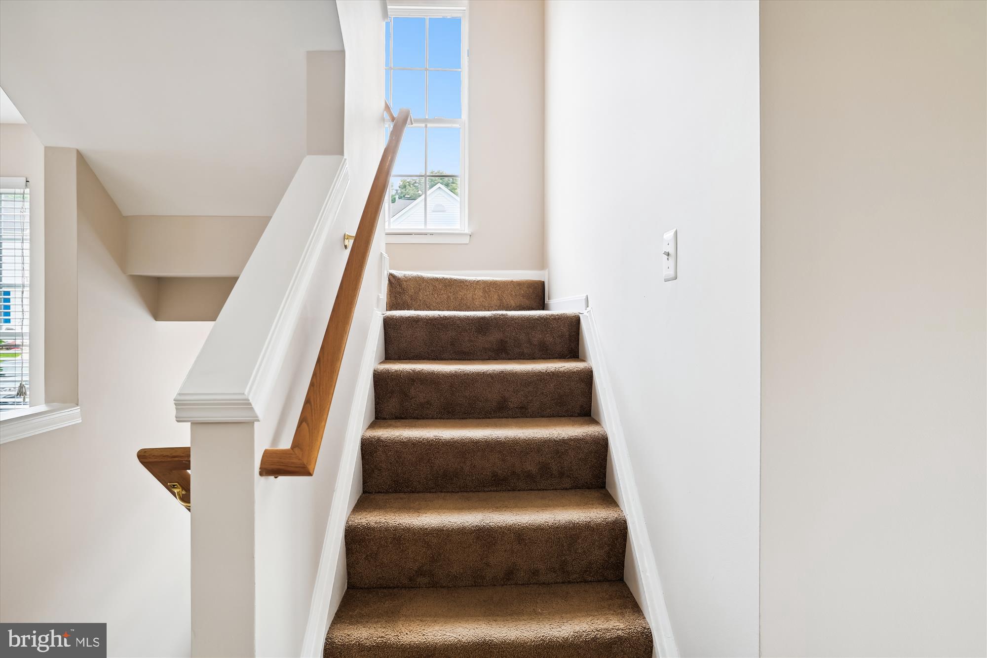 SEVEN OAKS - Residential