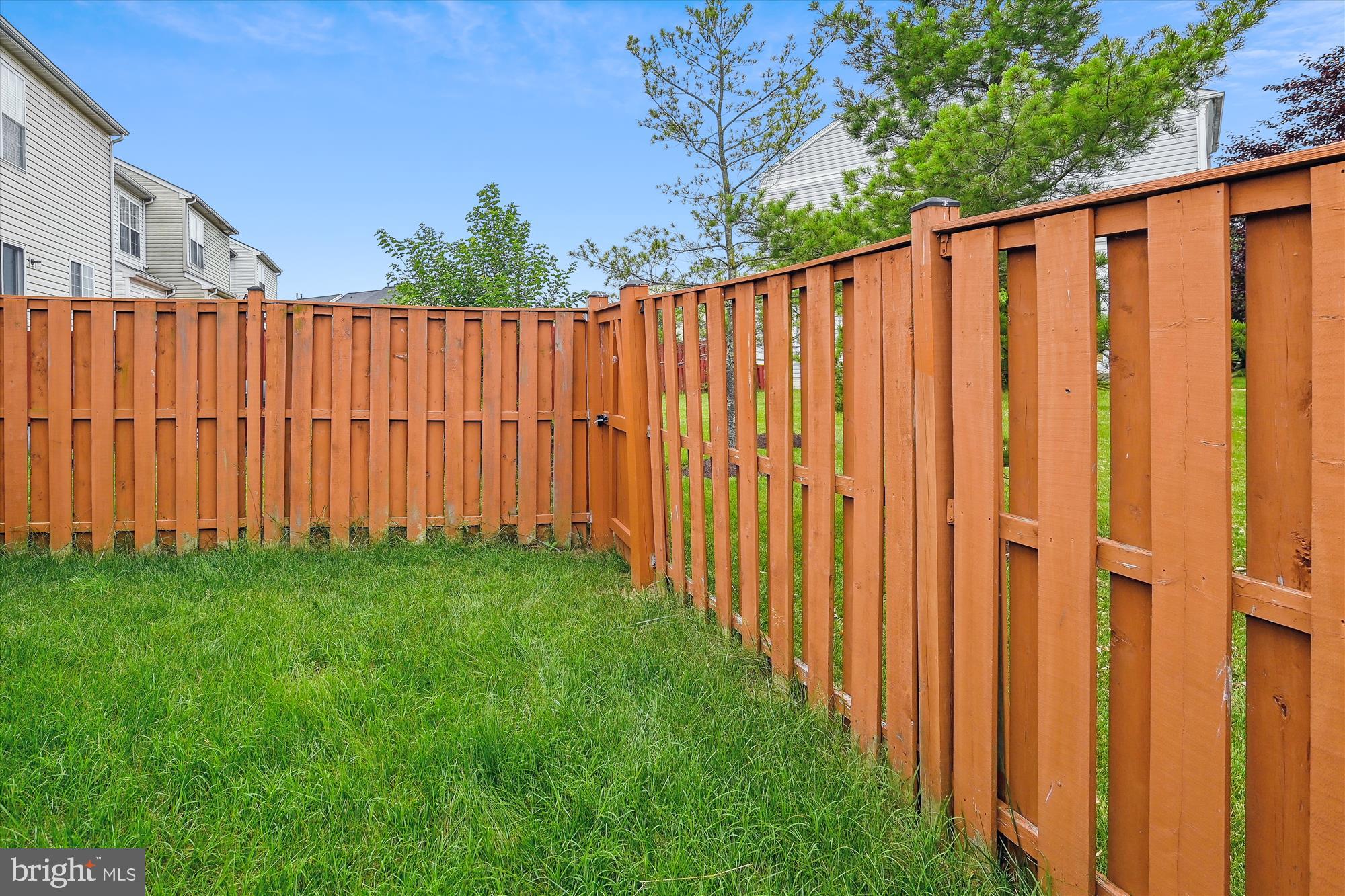 SEVEN OAKS - Residential