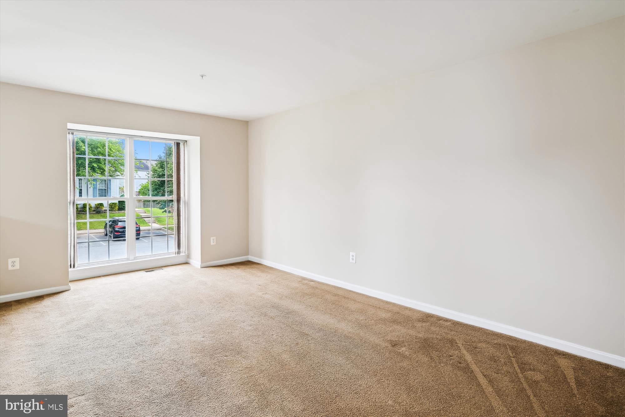 SEVEN OAKS - Residential