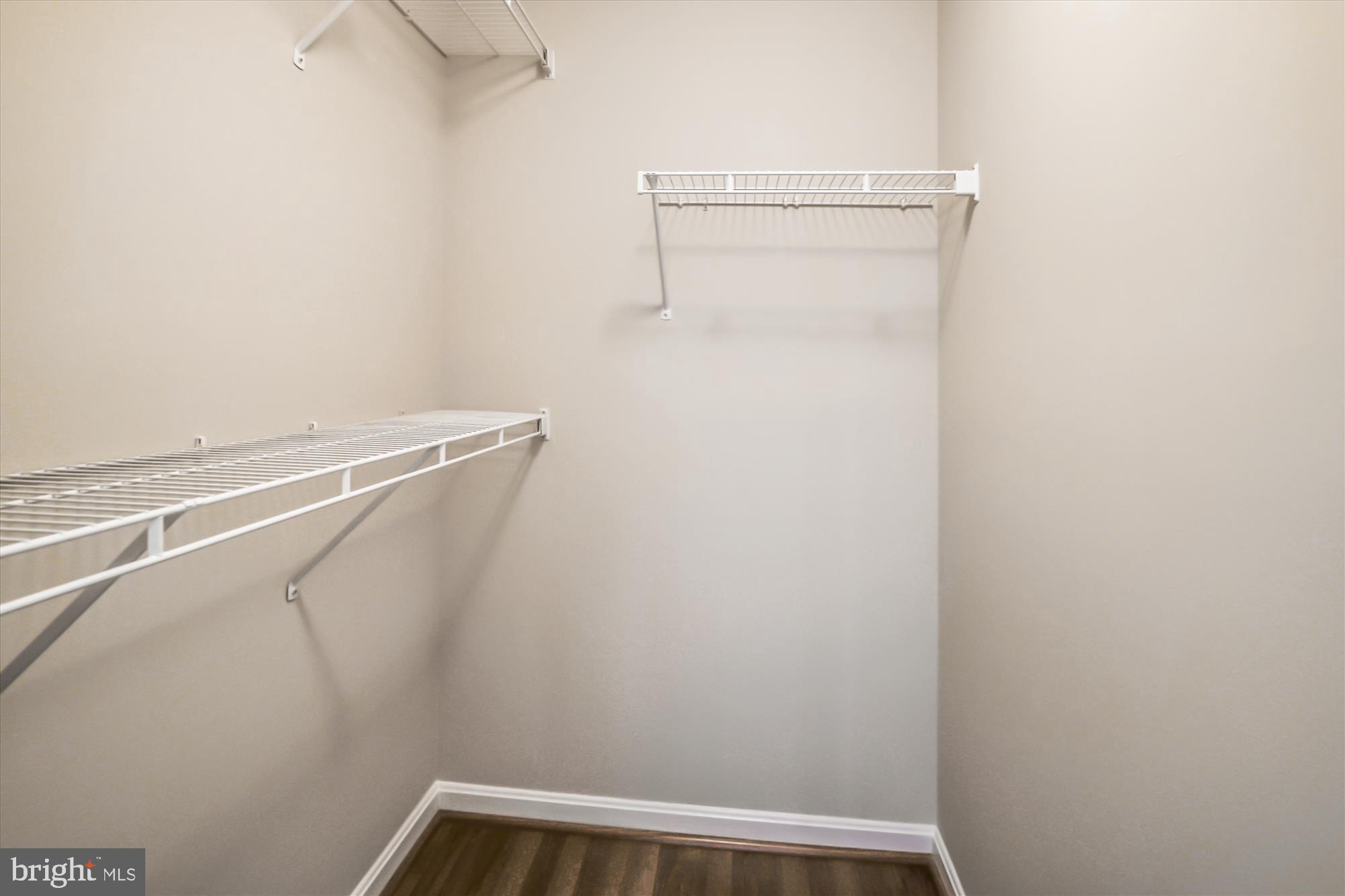 SEVEN OAKS - Residential