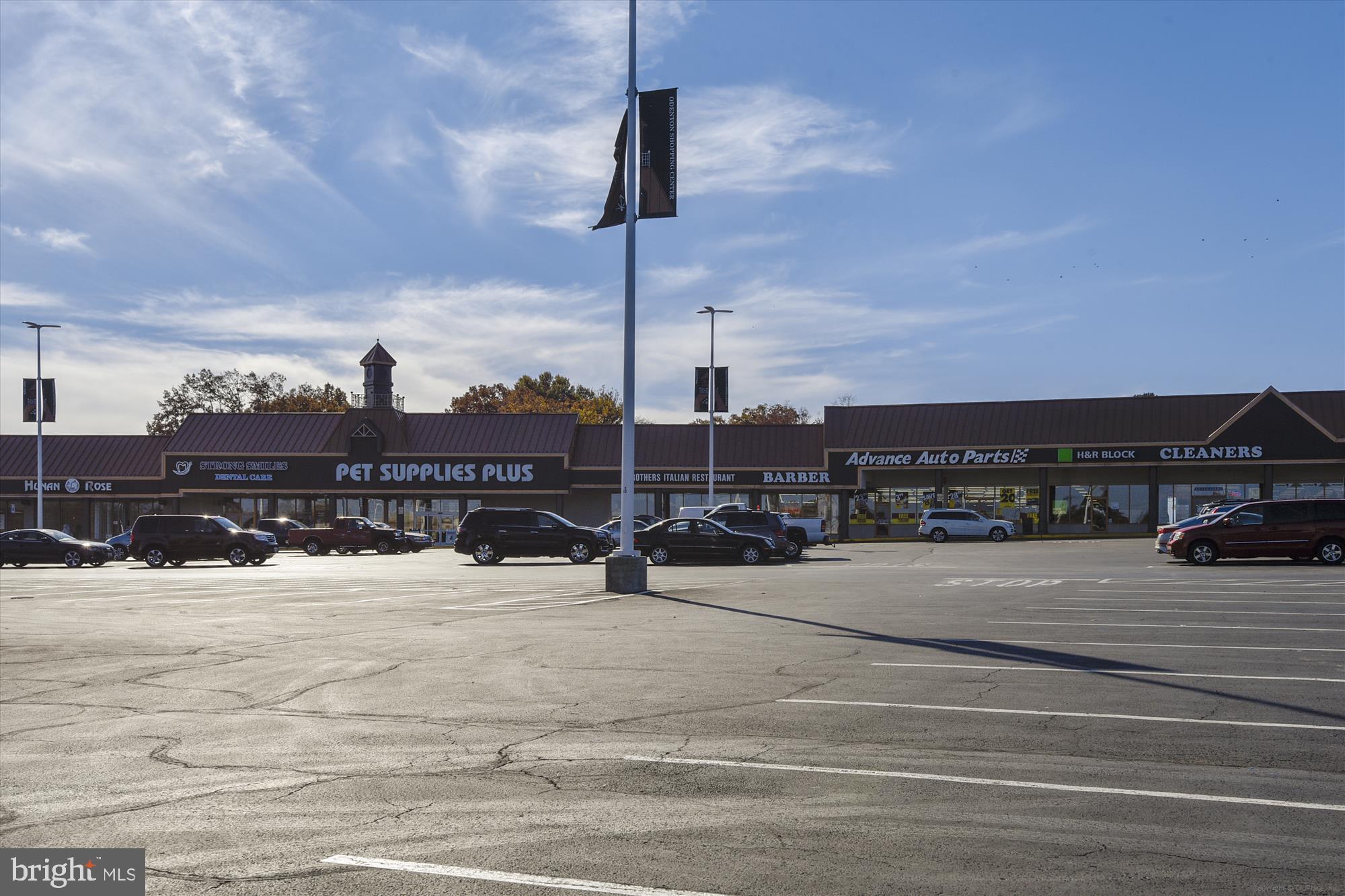 SEVEN OAKS - Residential