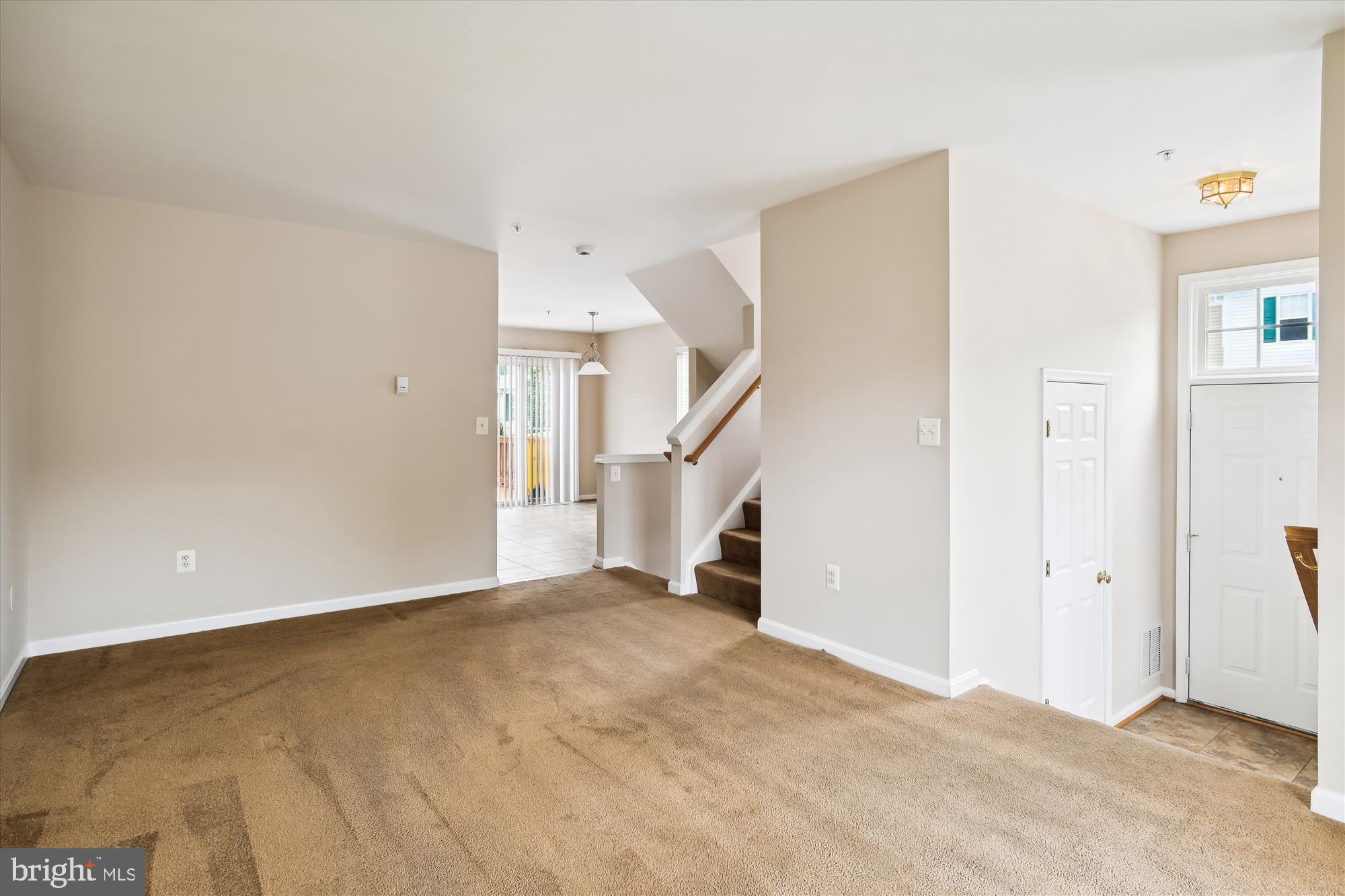 SEVEN OAKS - Residential