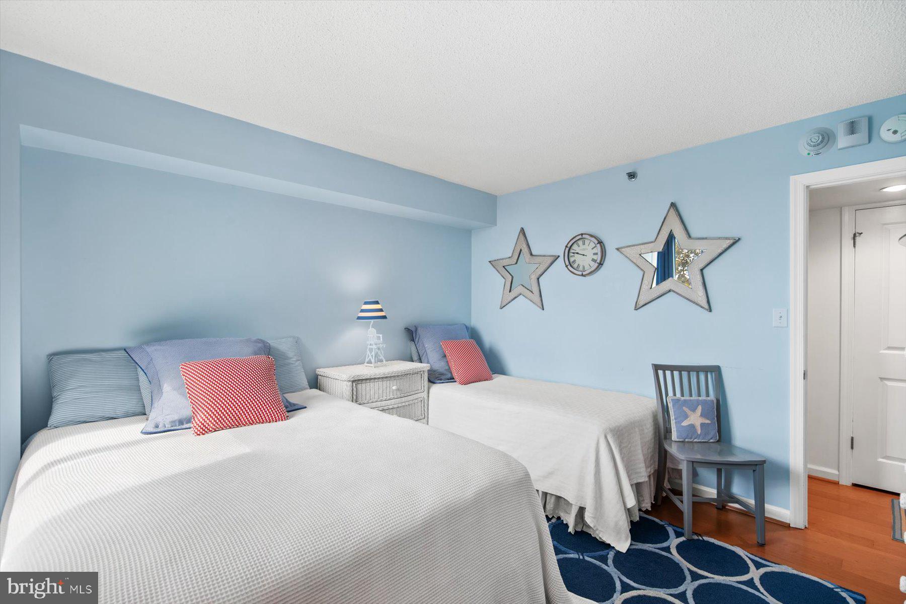 SEA COLONY EAST - Residential