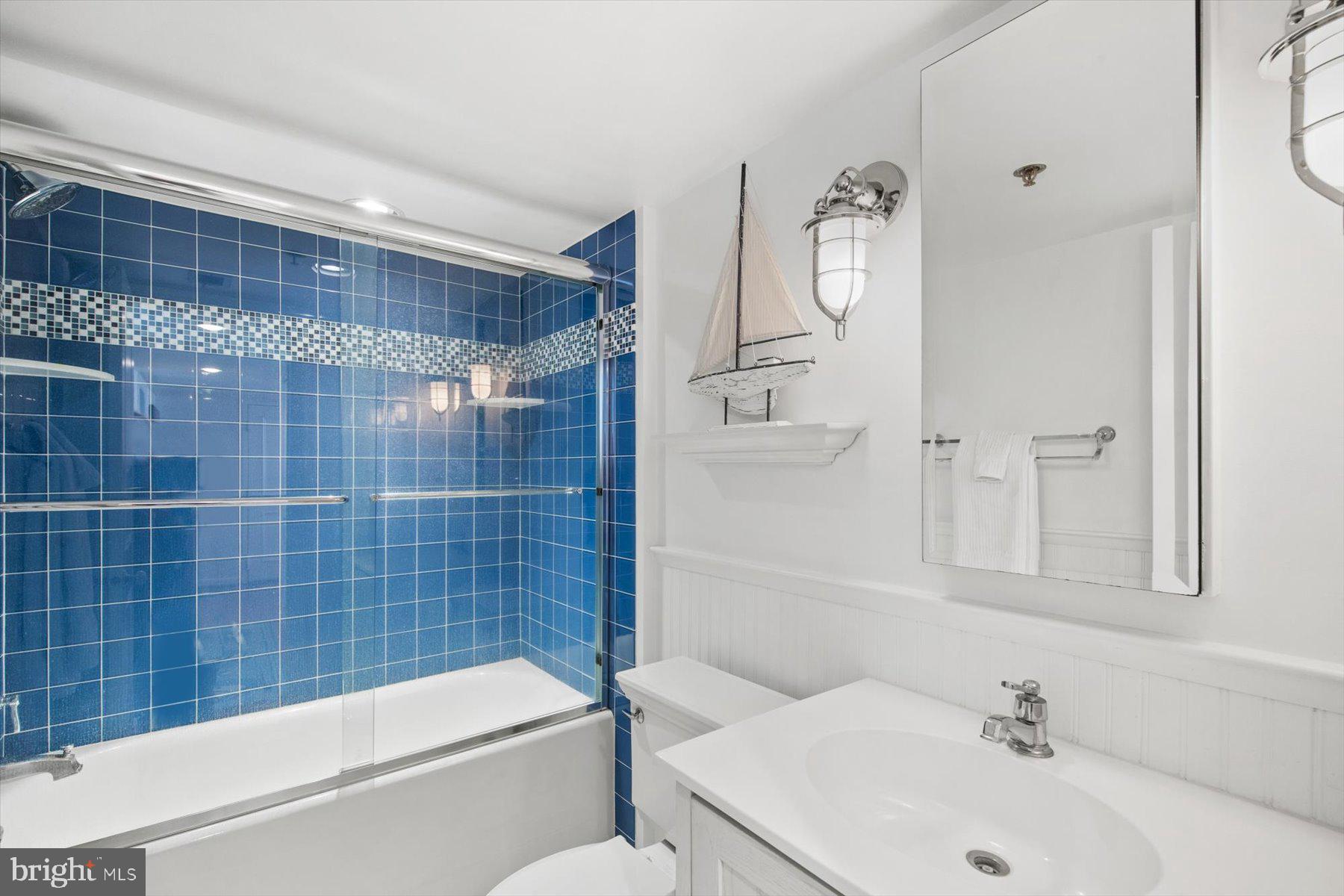 SEA COLONY EAST - Residential