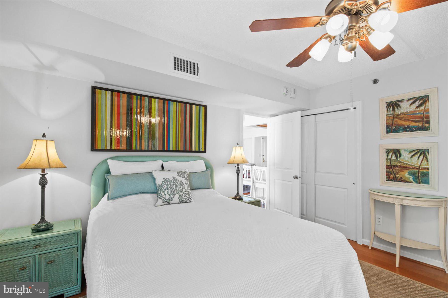 SEA COLONY EAST - Residential