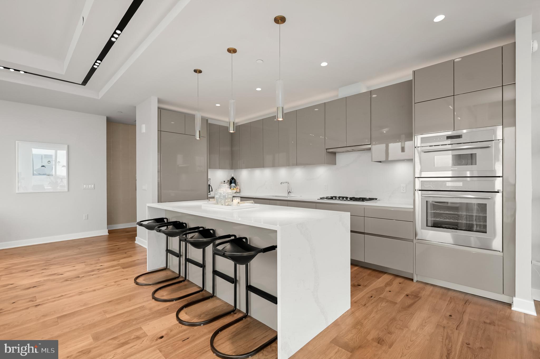 ROSSLYN - Residential