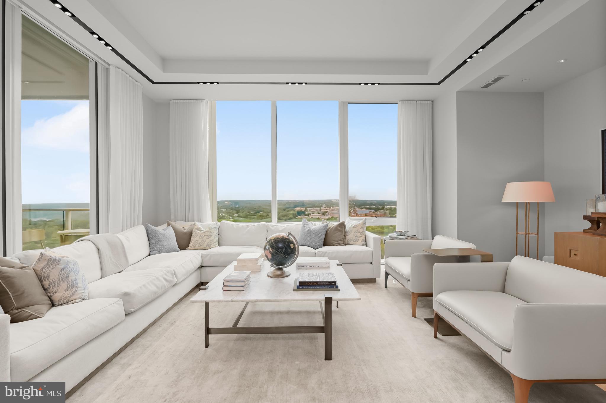 ROSSLYN - Residential