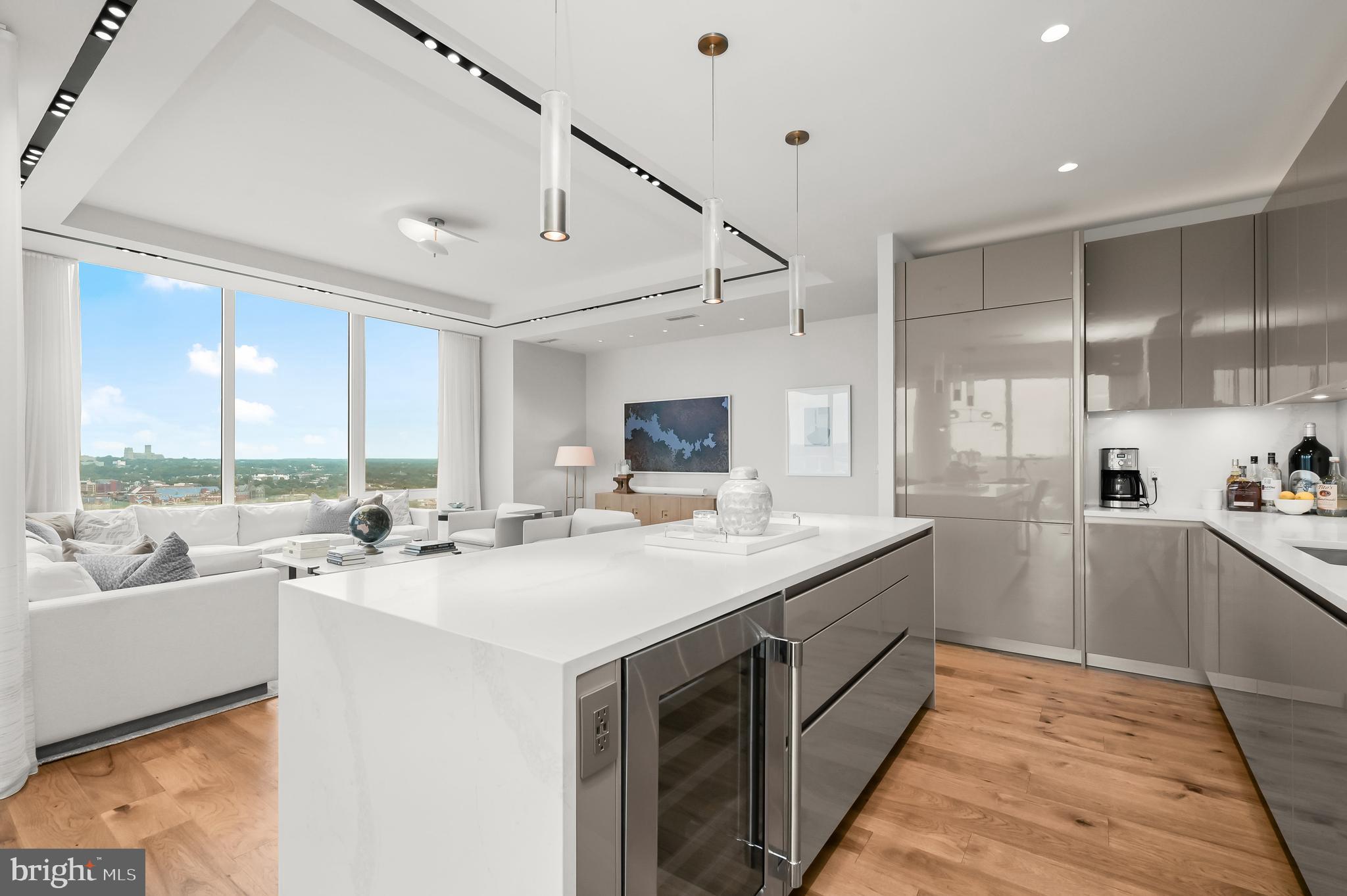 ROSSLYN - Residential