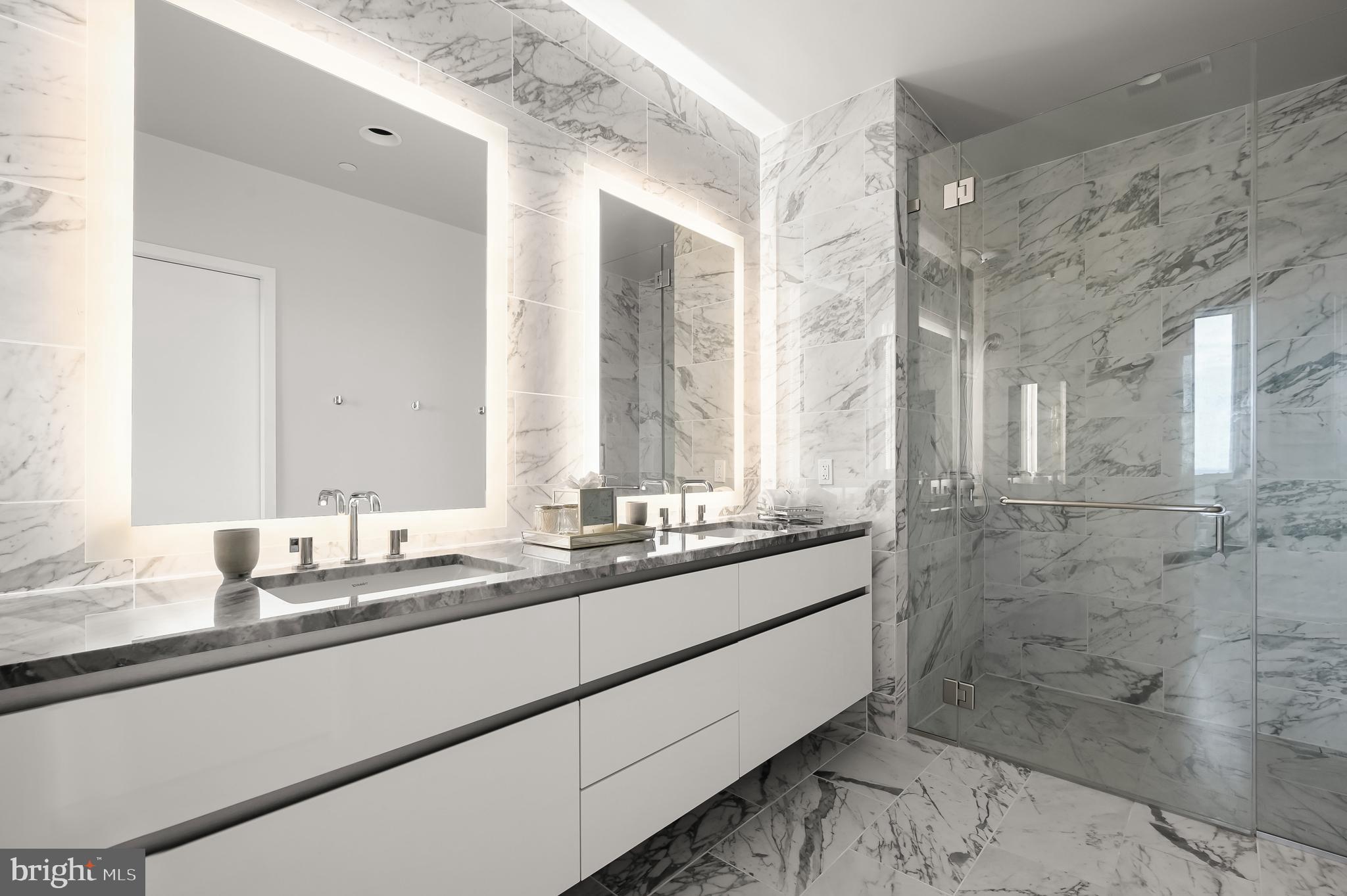 ROSSLYN - Residential